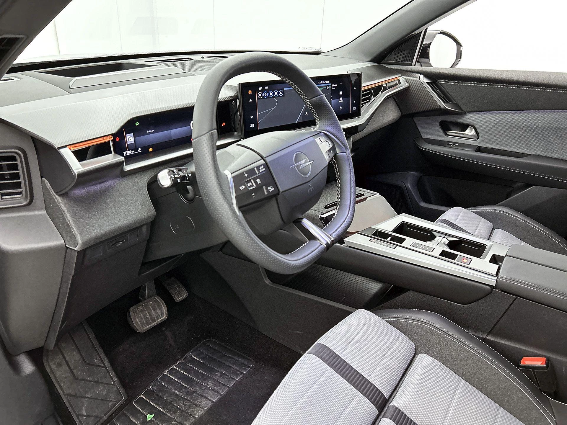 Opel-Grandland-image-13