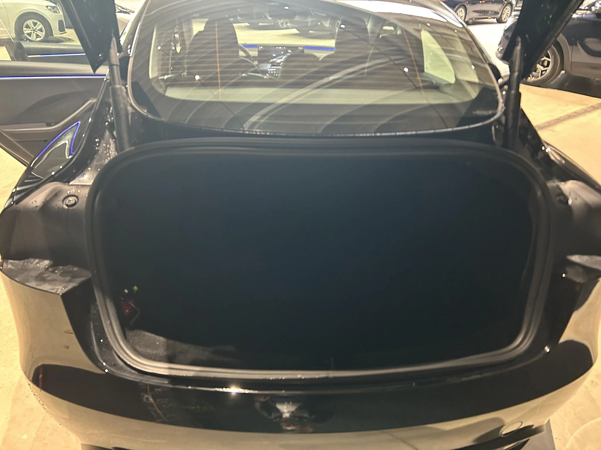 Tesla-Model 3-image-7