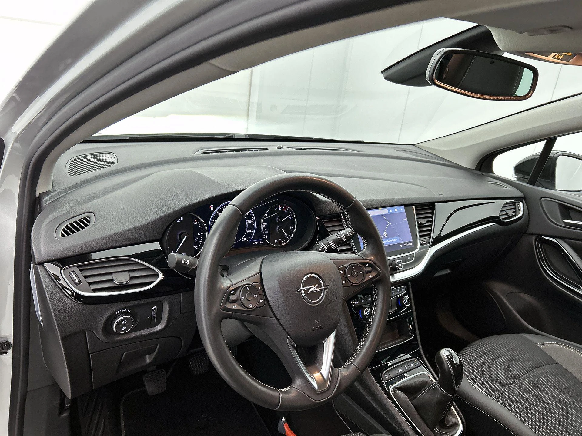 Opel-Astra-image-16