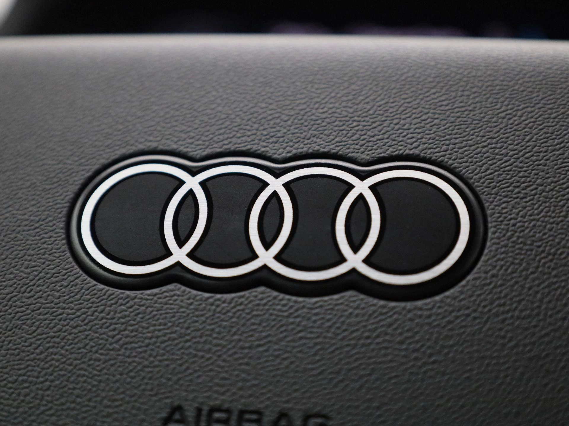 Audi-Q4 e-tron-image-35