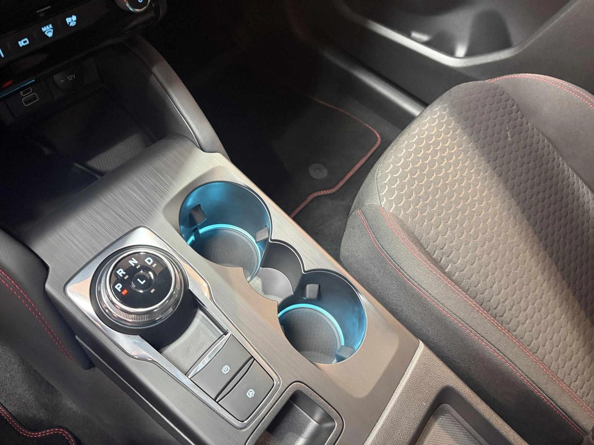 Ford-Kuga-image-8