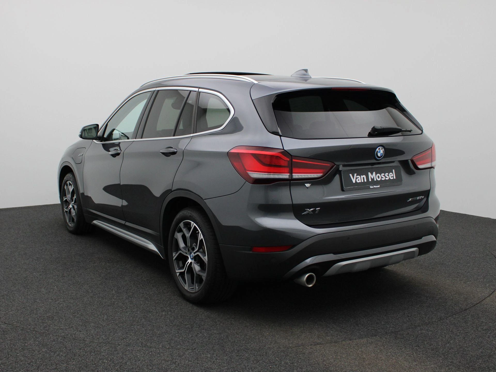 BMW-X1-image-1