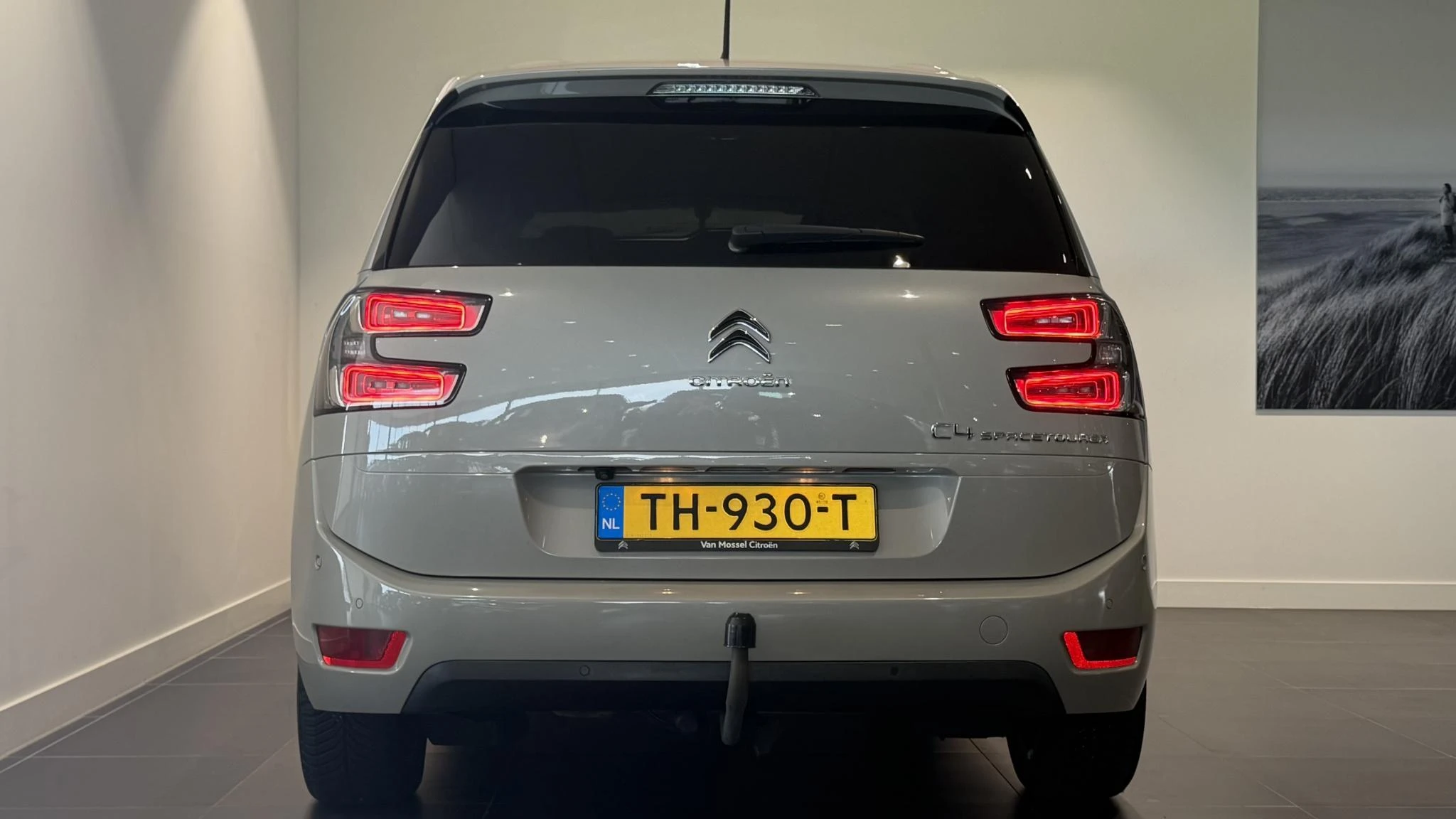 Citroën-Grand C4 Spacetourer-image-21