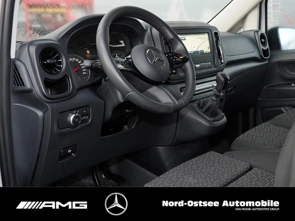 Mercedes-Benz-Vito-image-5