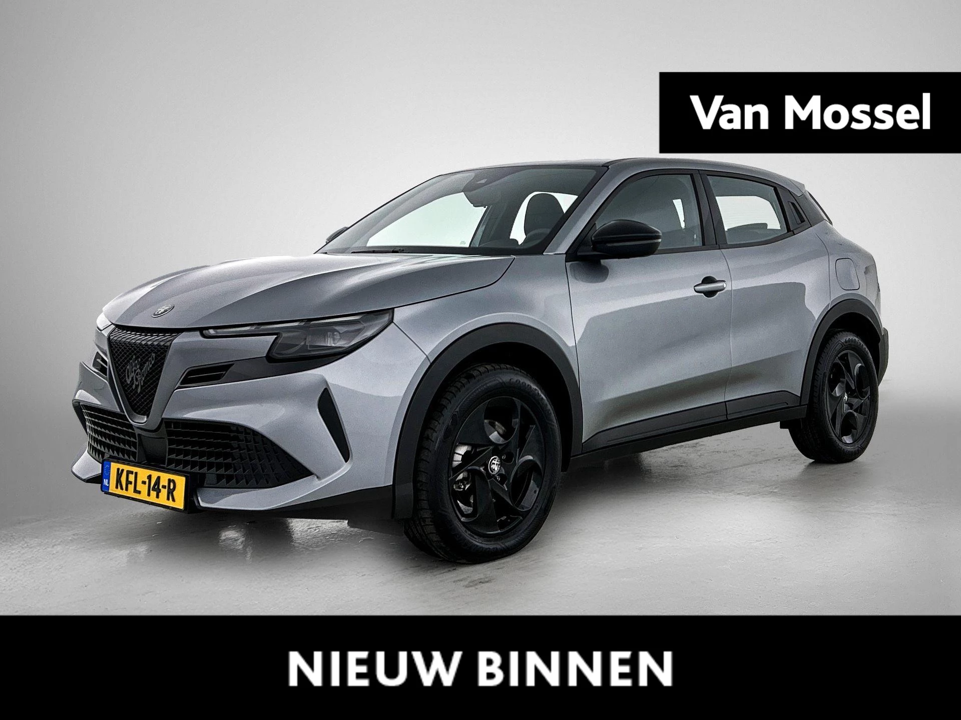 Alfa Romeo-Junior-image-0