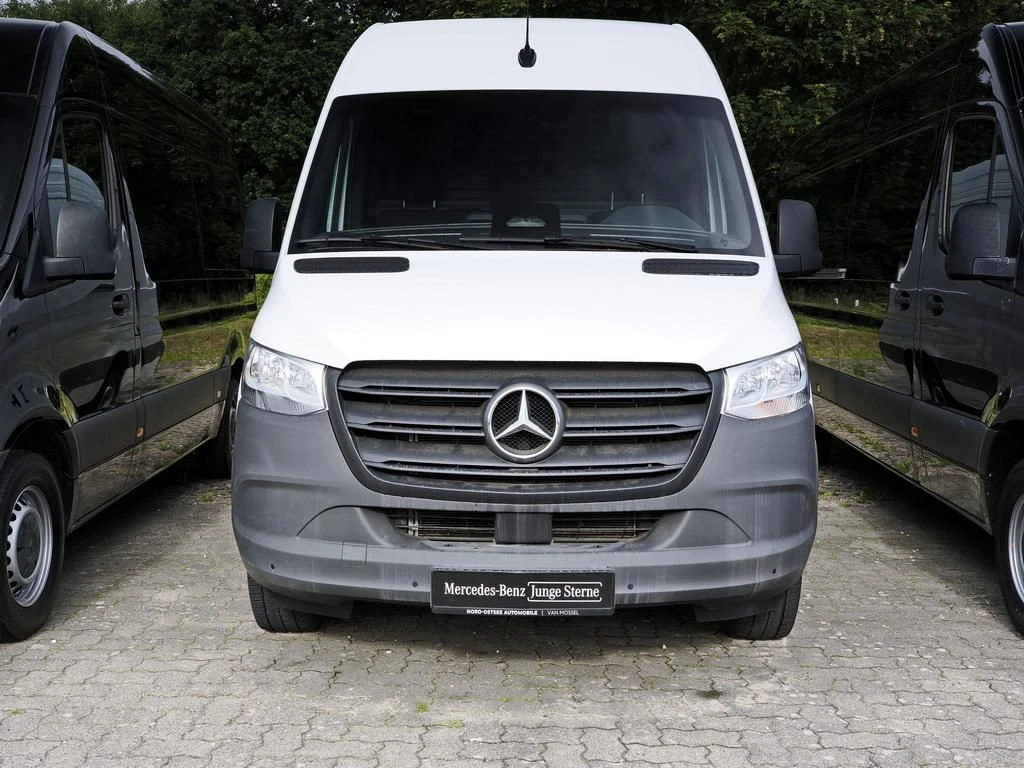 Mercedes-Benz-Sprinter 317-image-3