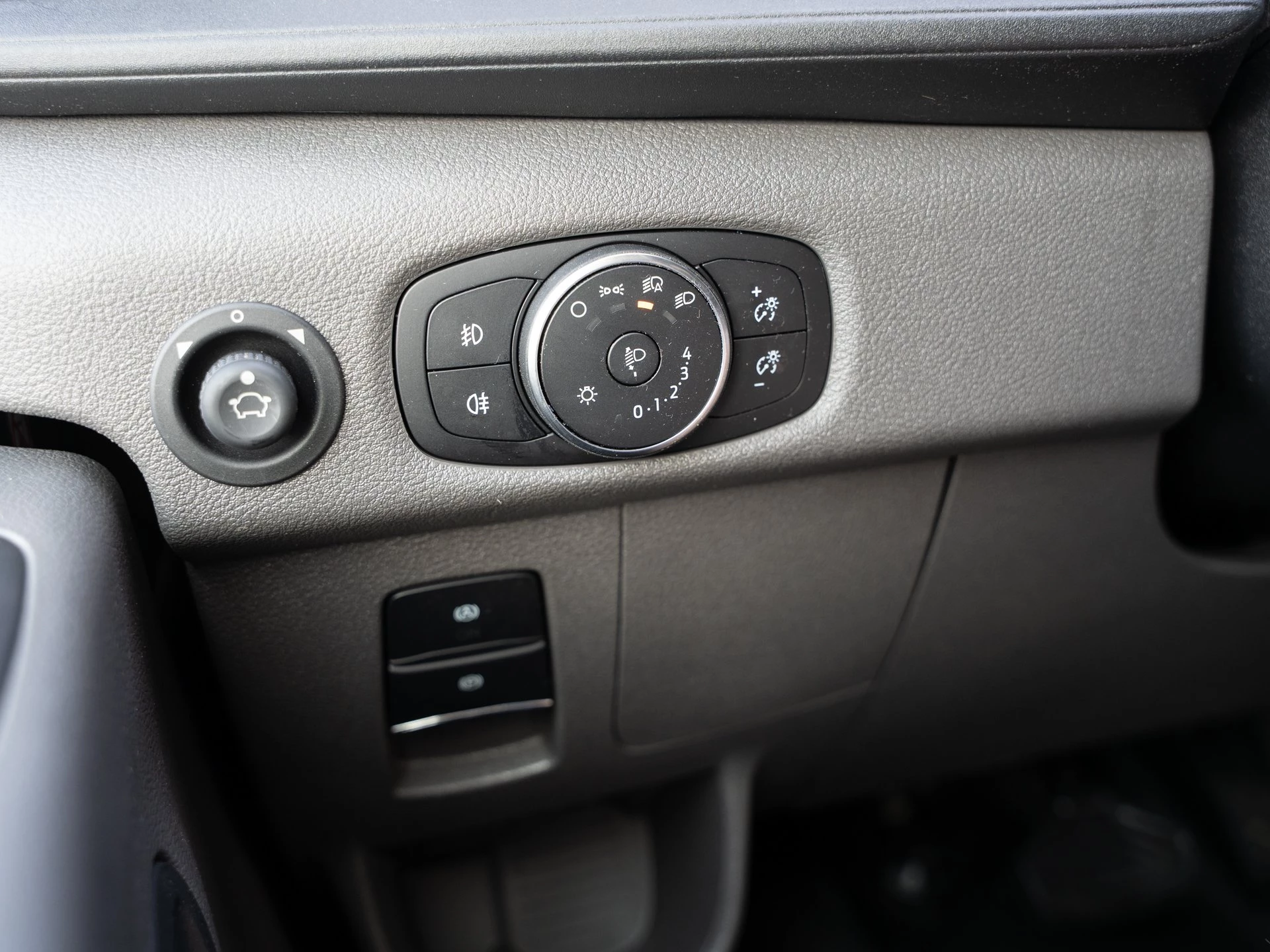 Ford-Transit-image-15