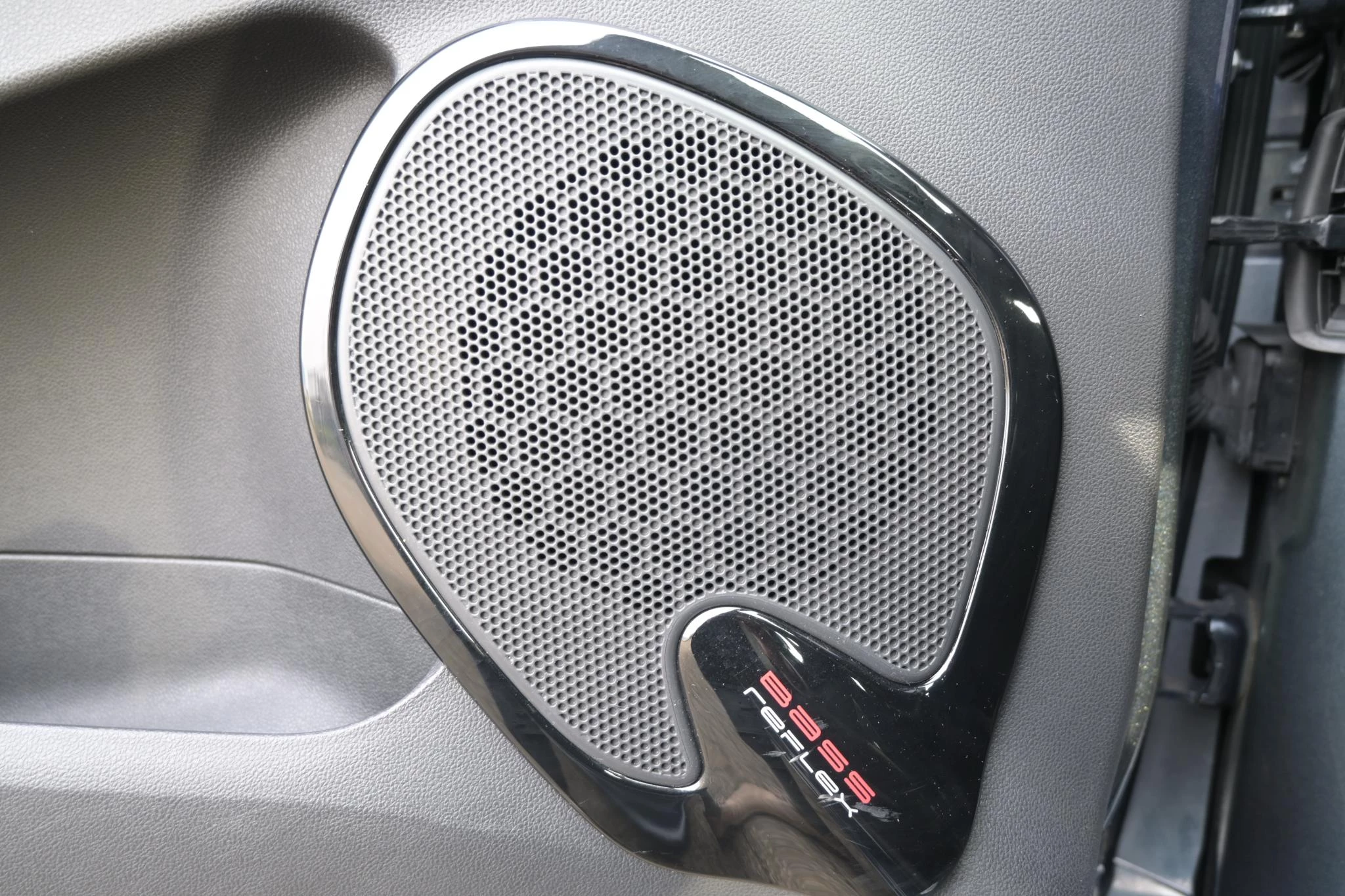 Renault-Clio-image-16