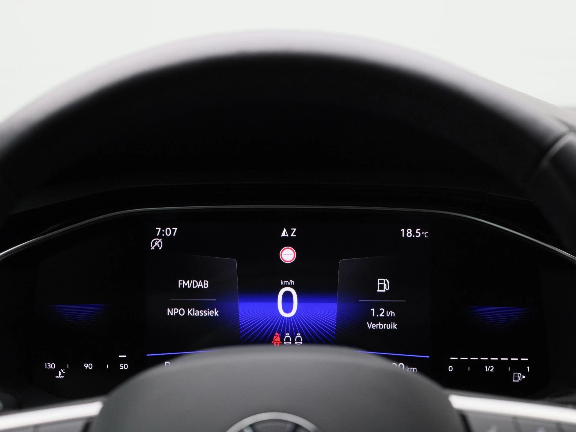 Volkswagen-Polo-image-6