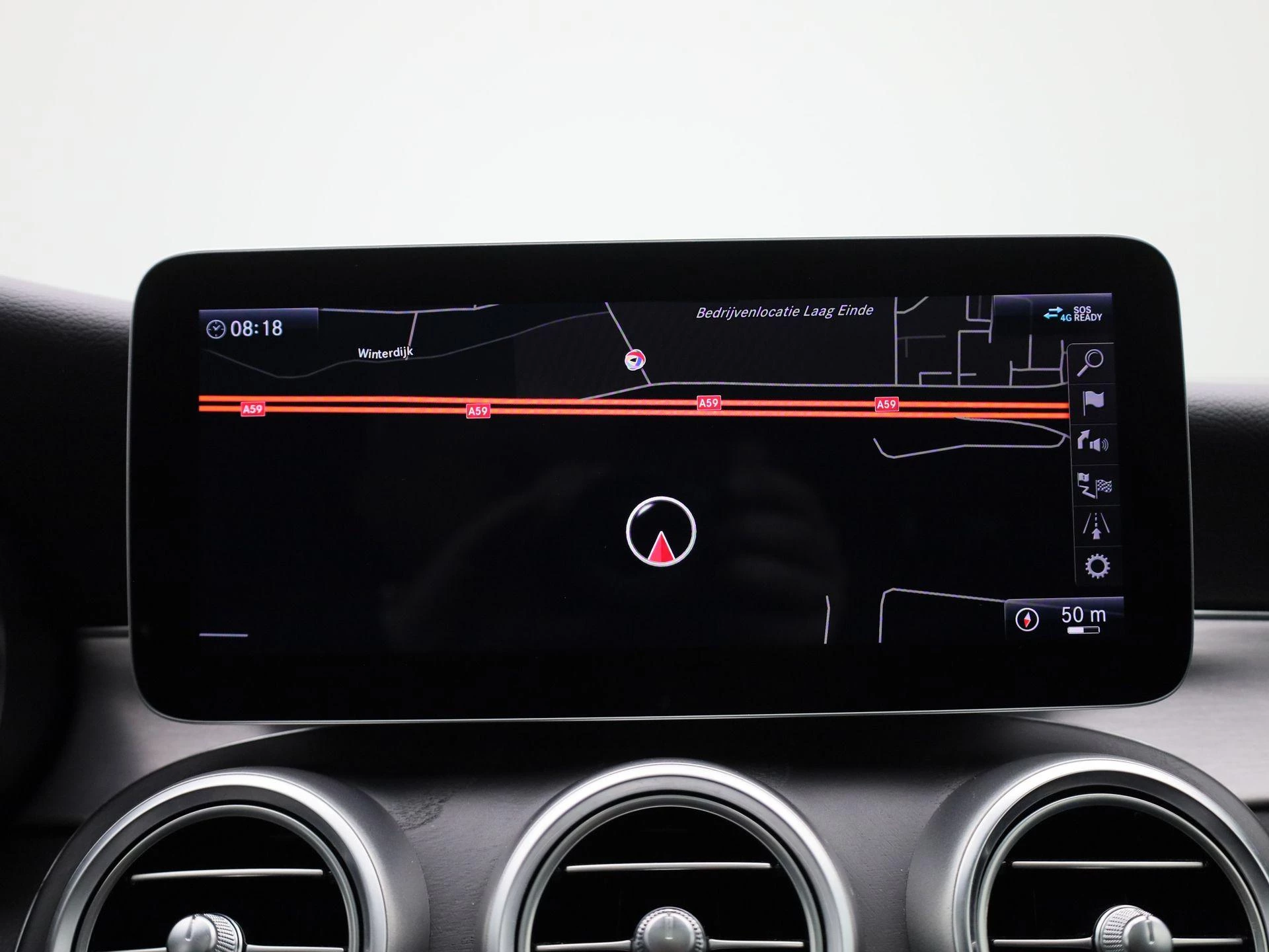 Mercedes-Benz-C-Klasse-image-15