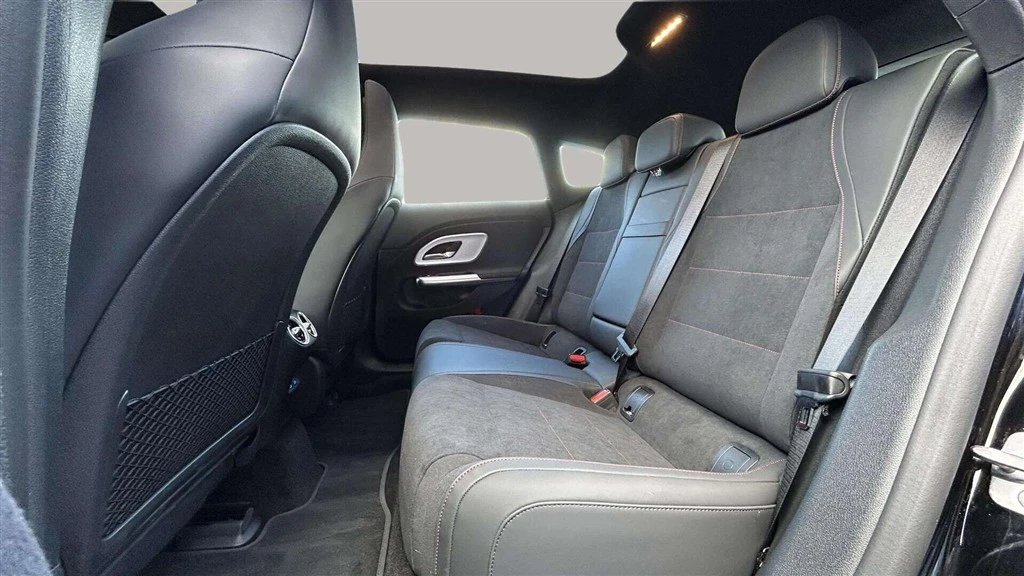 Mercedes-Benz-CLA-image-22