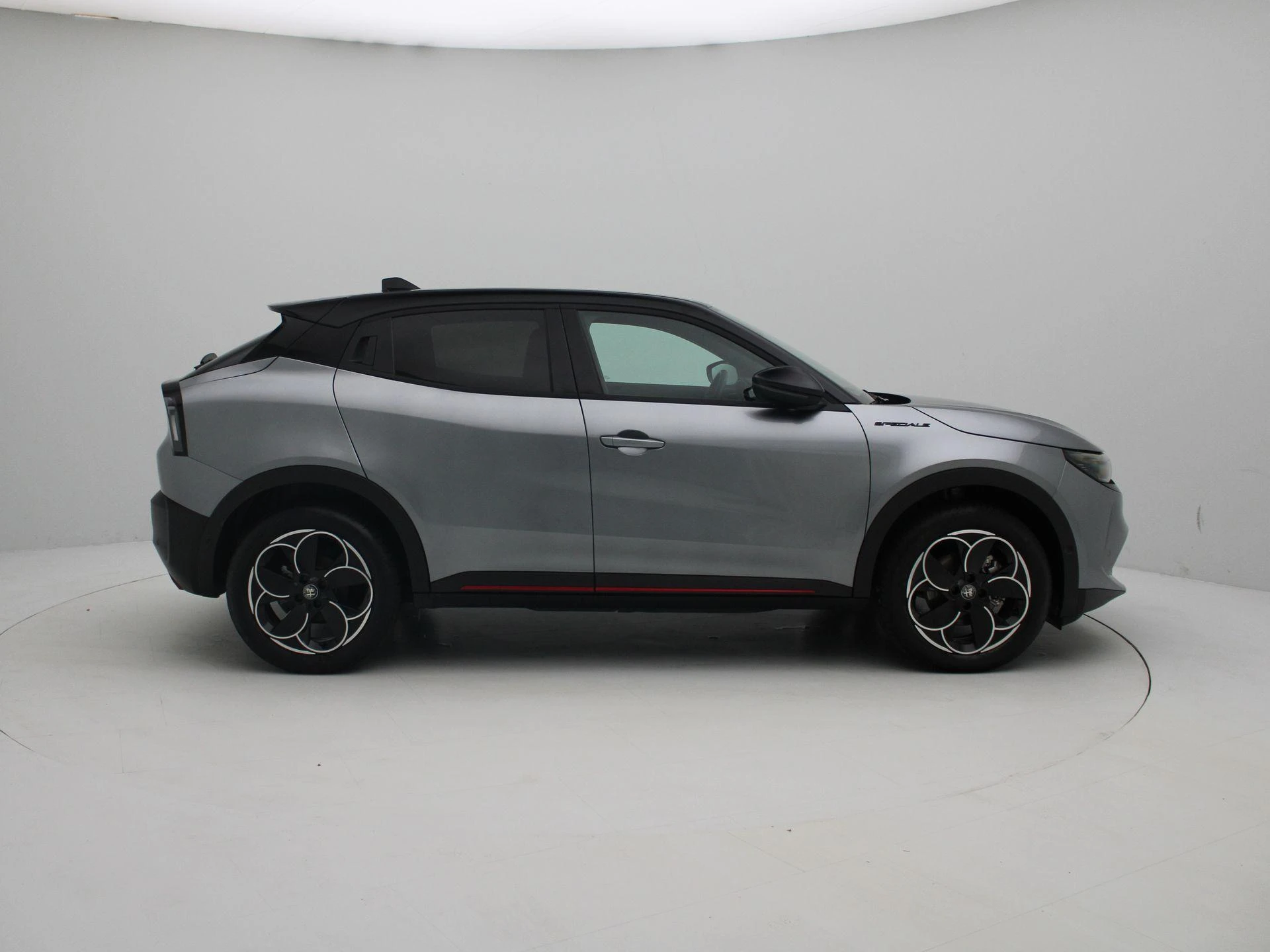 Alfa Romeo-Junior-image-5
