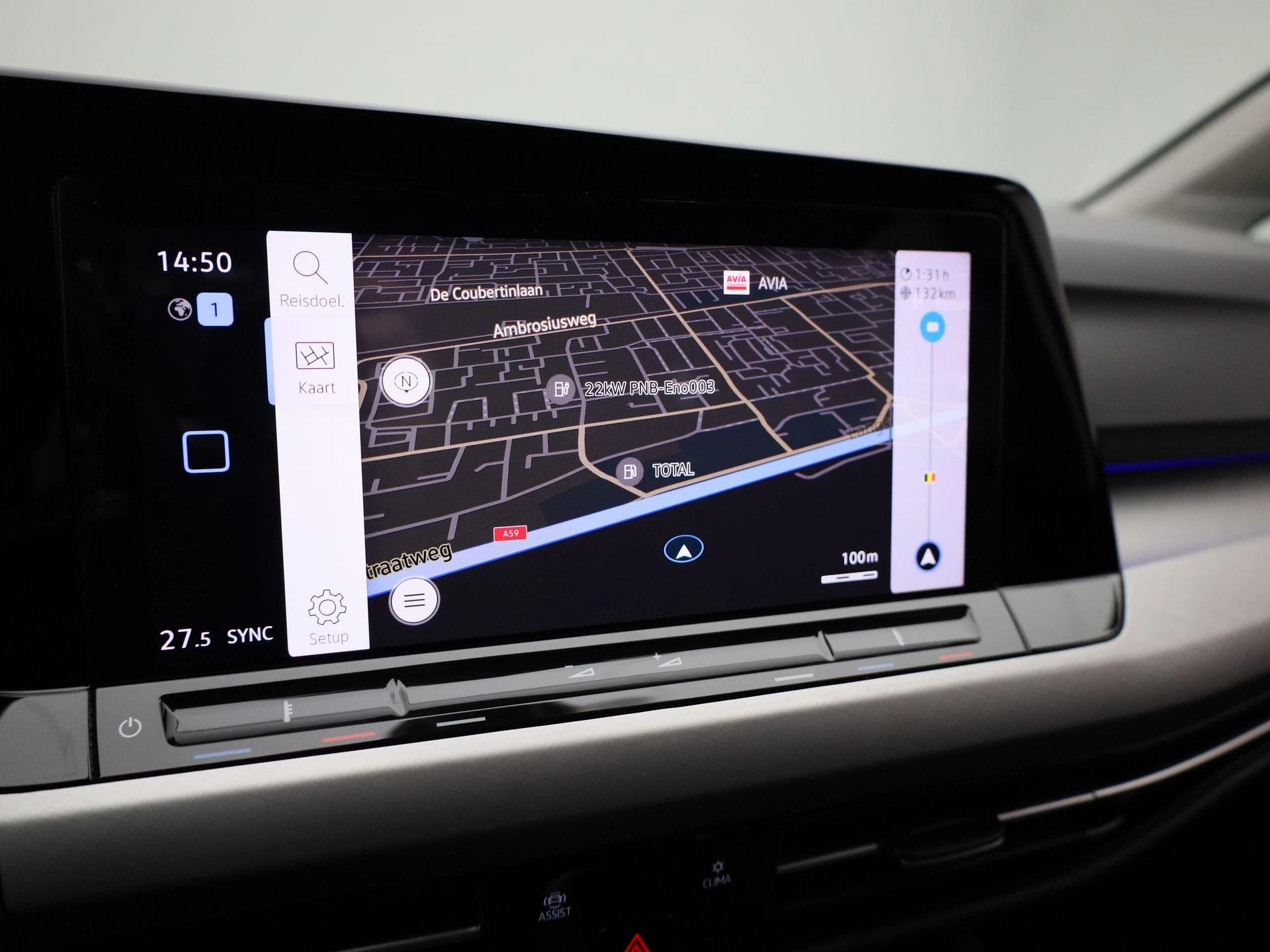 Volkswagen-Golf-image-25