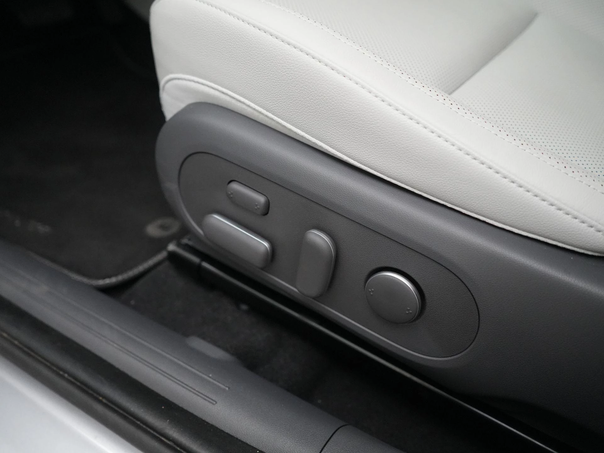 Hyundai Kona Electric Premium 65.4 kWh