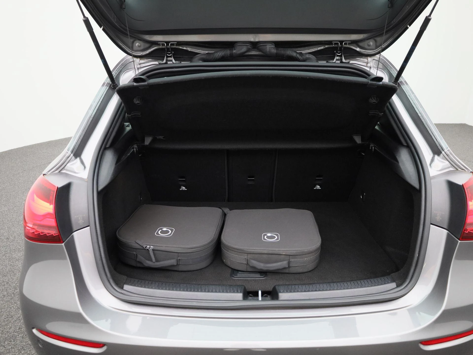Mercedes-Benz-A-Klasse-image-12