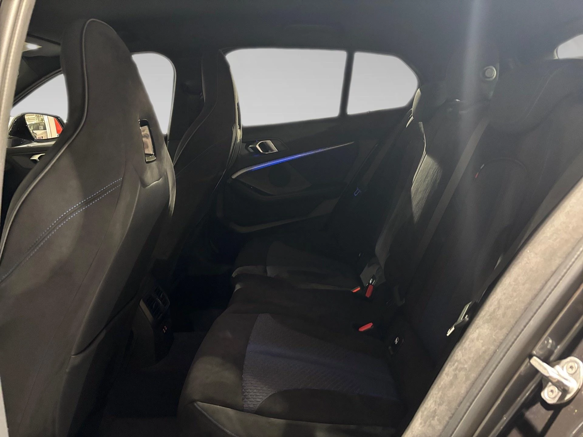 BMW-Série 1-image-10