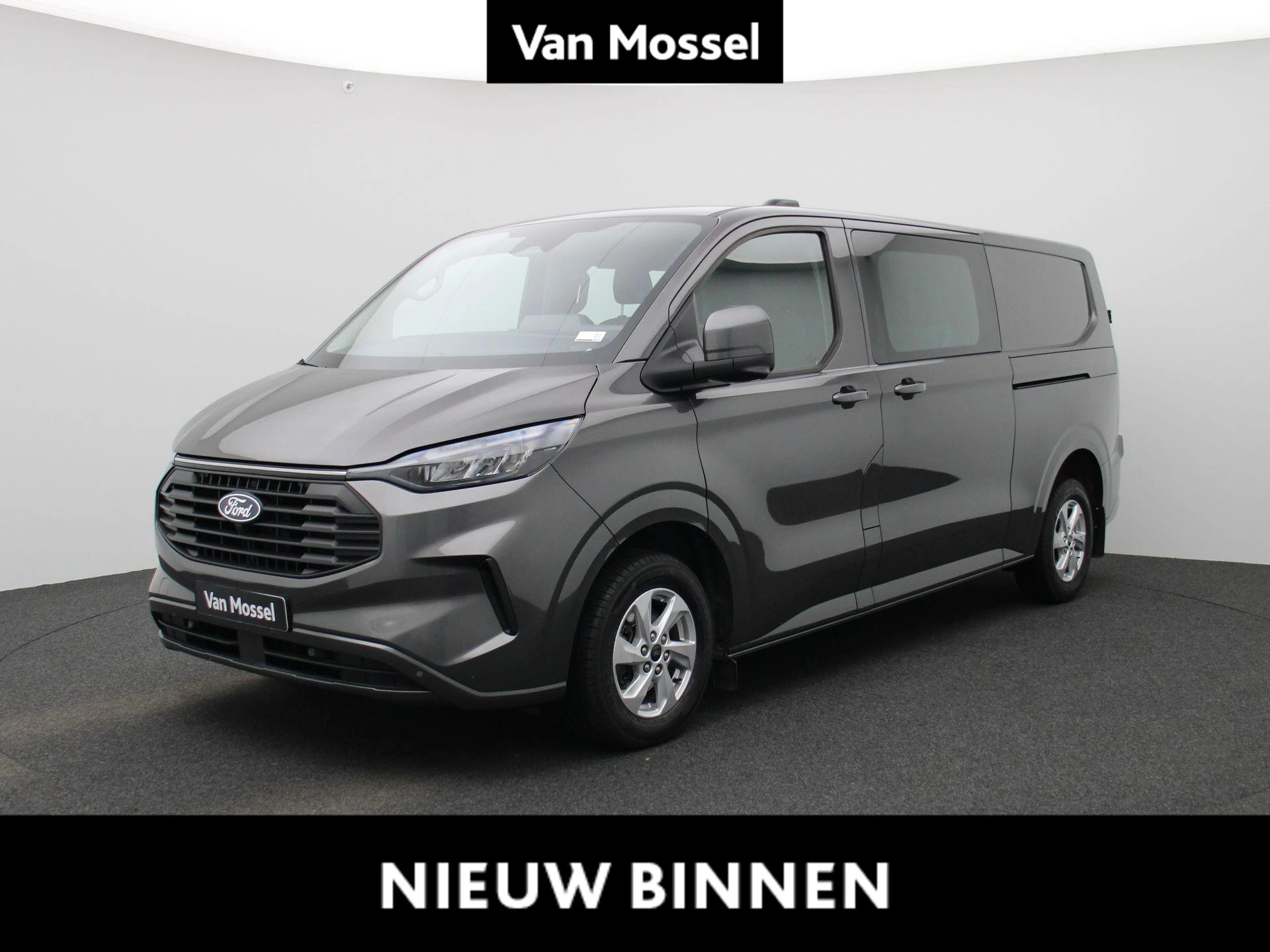 Ford-Transit Custom-image-0