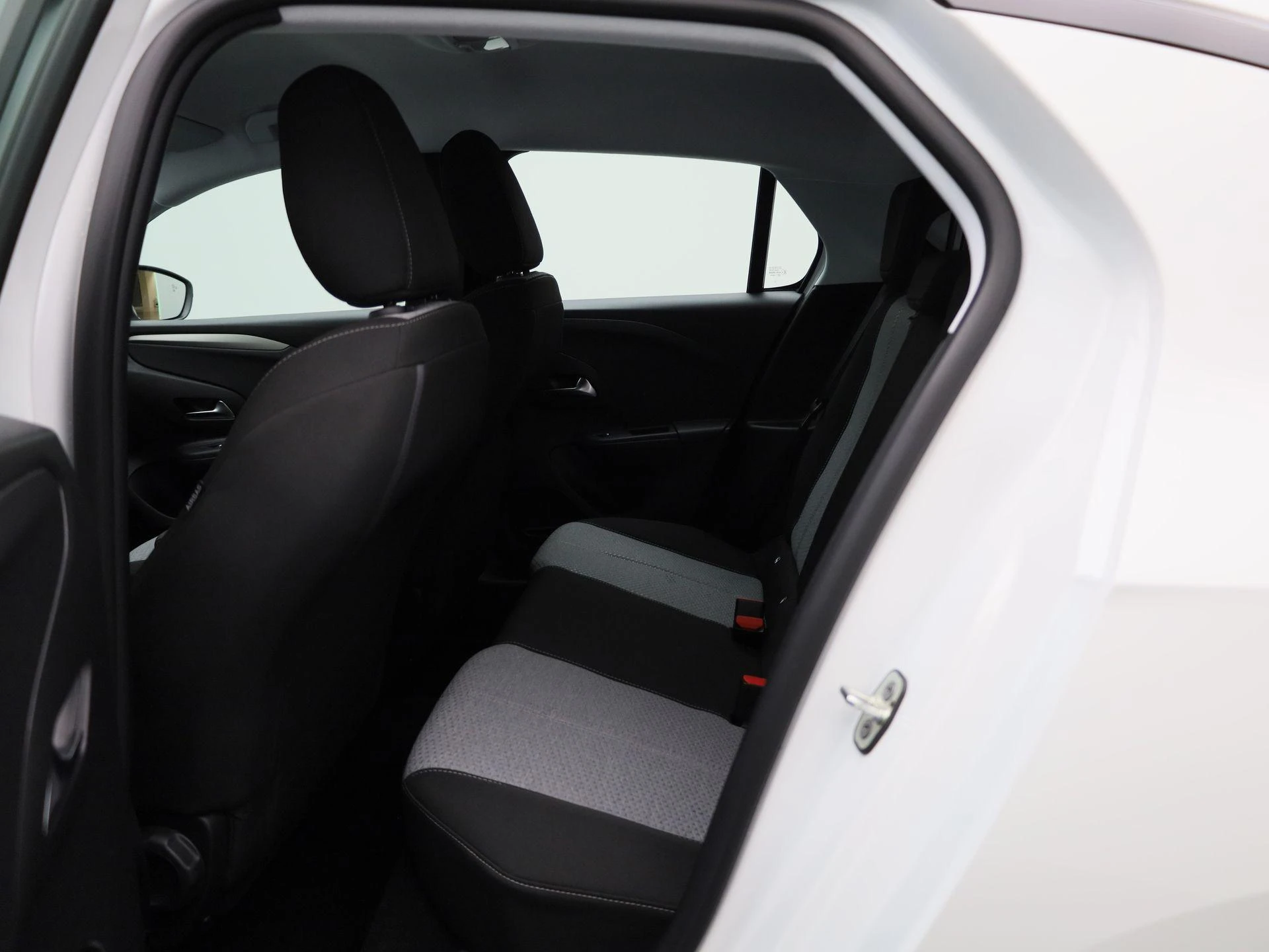 Opel-Corsa-image-9
