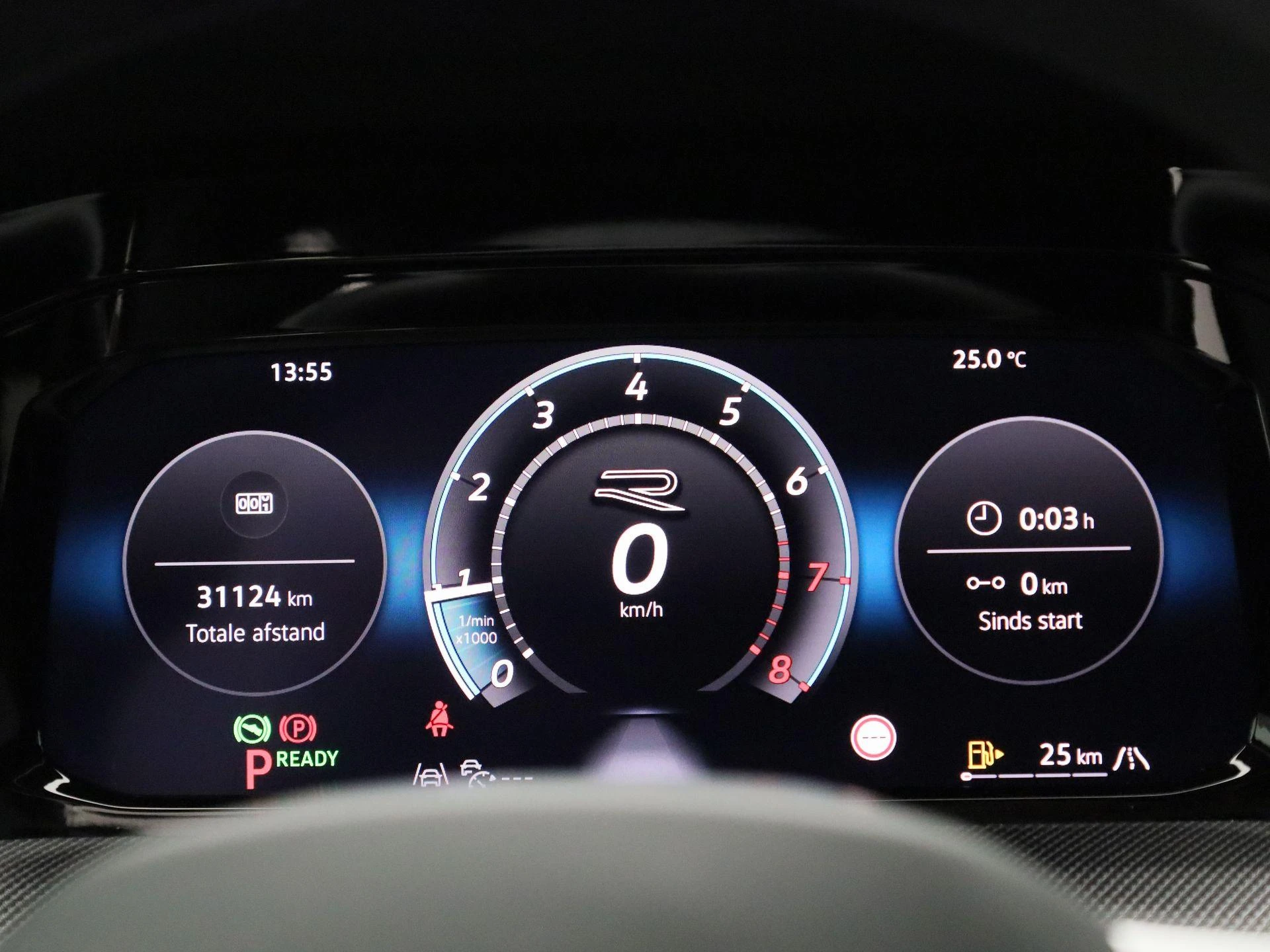 Volkswagen Golf 1.5 eTSI R-Line Edition