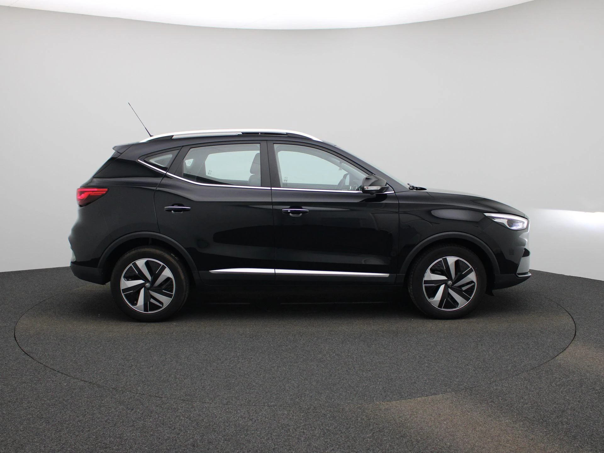 MG-ZS EV-image-6