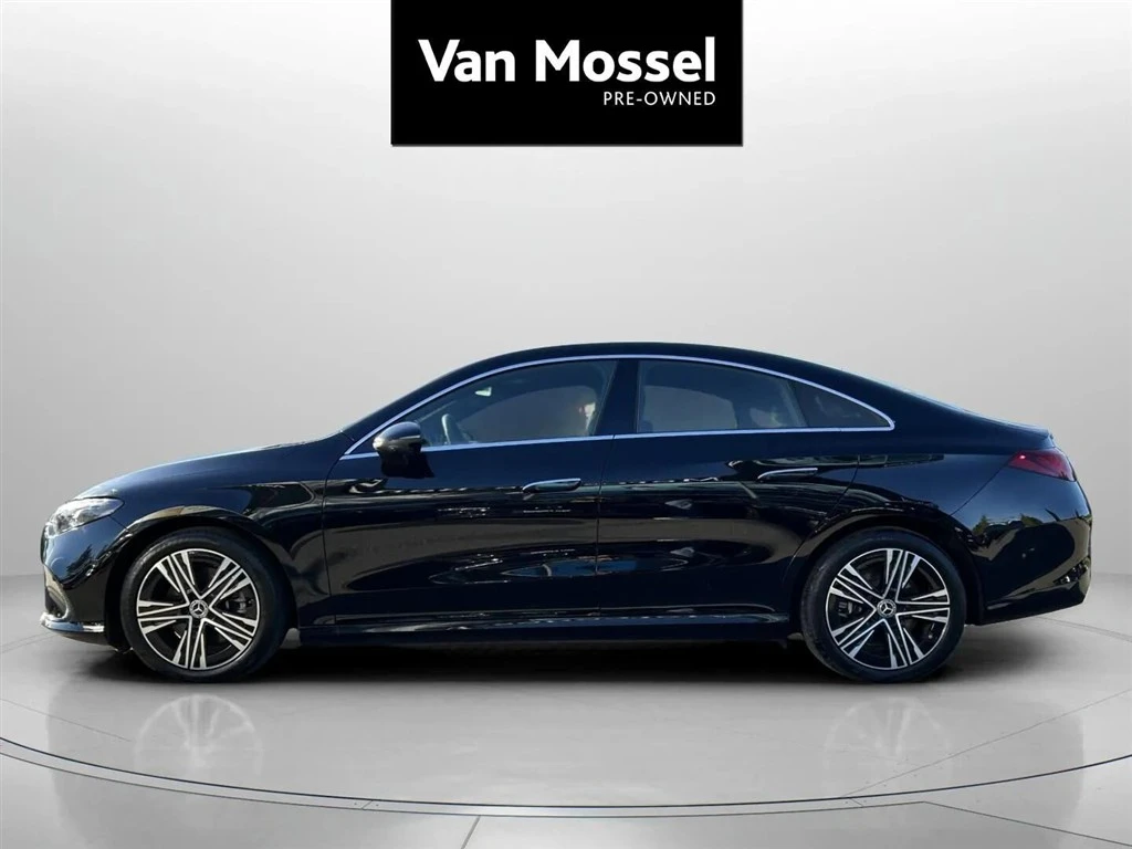 Mercedes-Benz-CLA-image-7