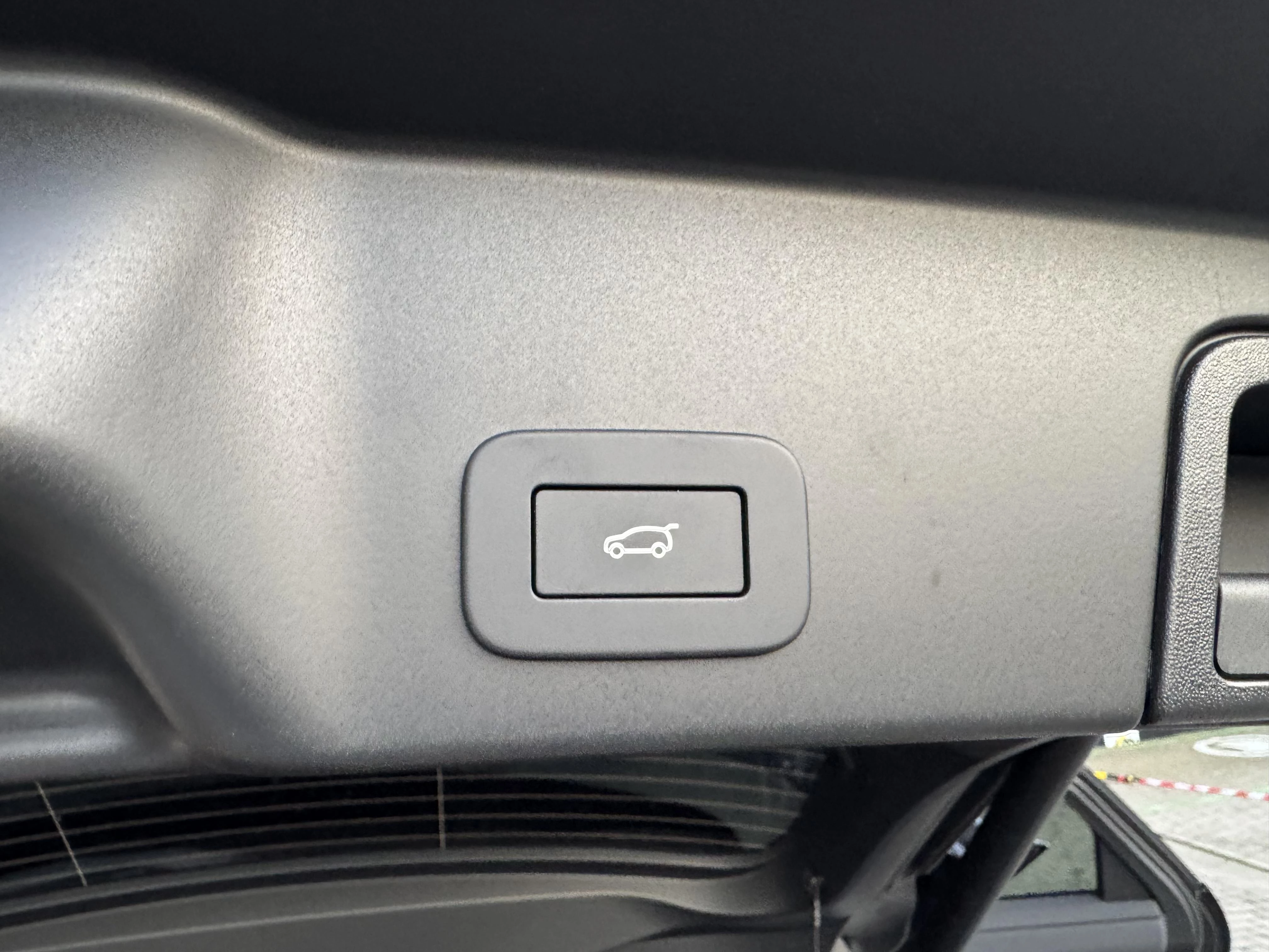 Land Rover Range Rover Evoque P270e Dynamic SE AWD