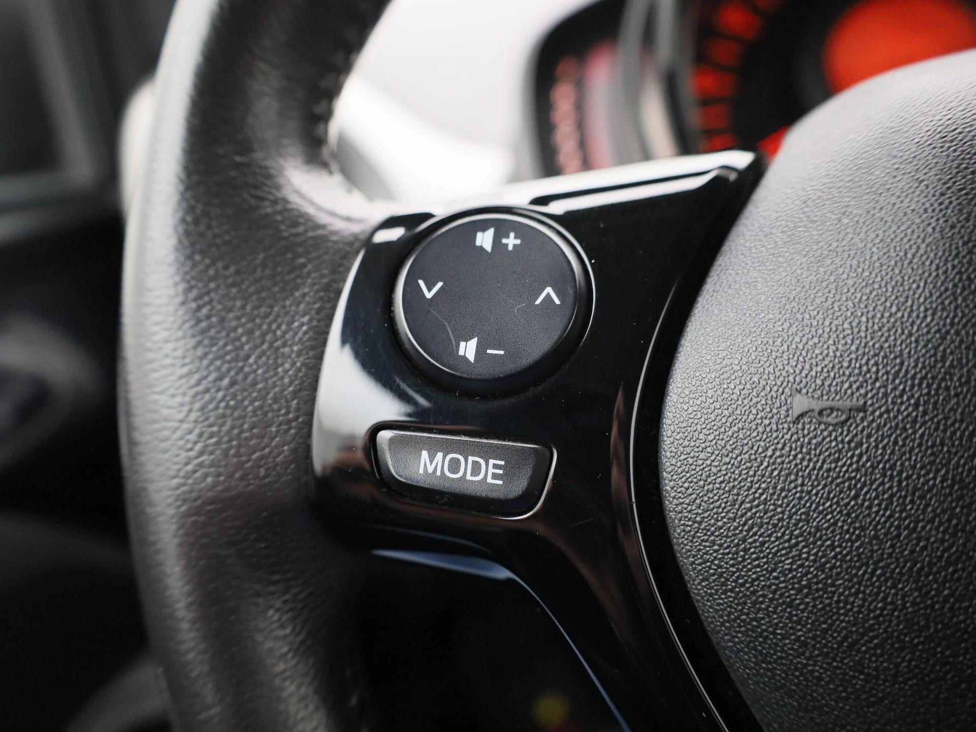 Peugeot 108 1.0 e-VTi Allure