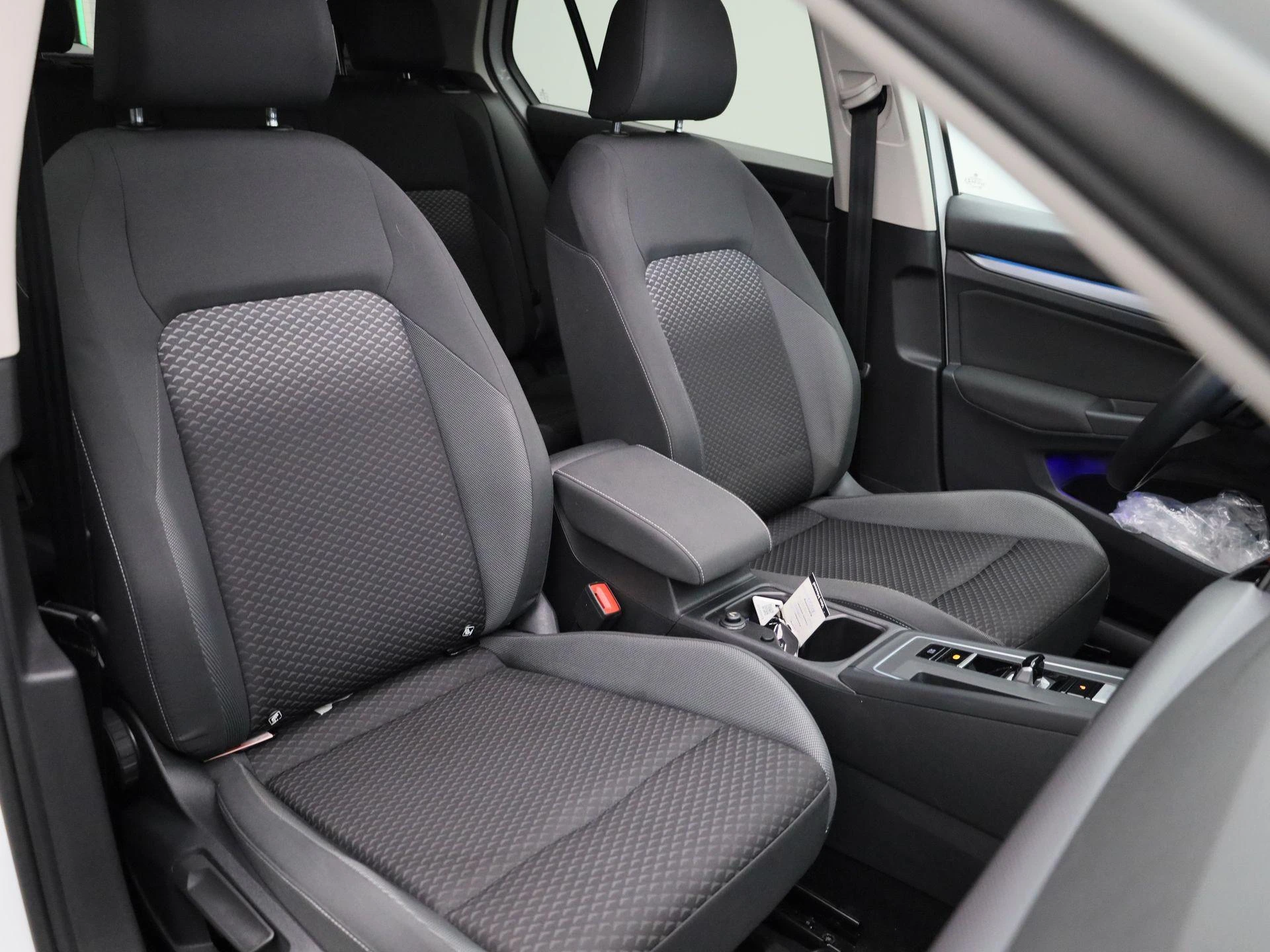 Volkswagen Golf 1.0 eTSI Life
