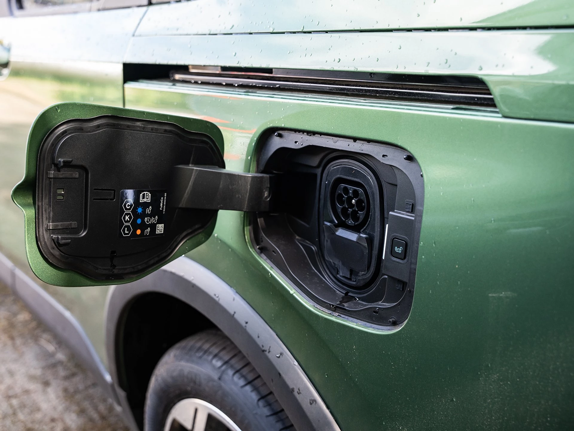 Ford-Tourneo Courier-image-6