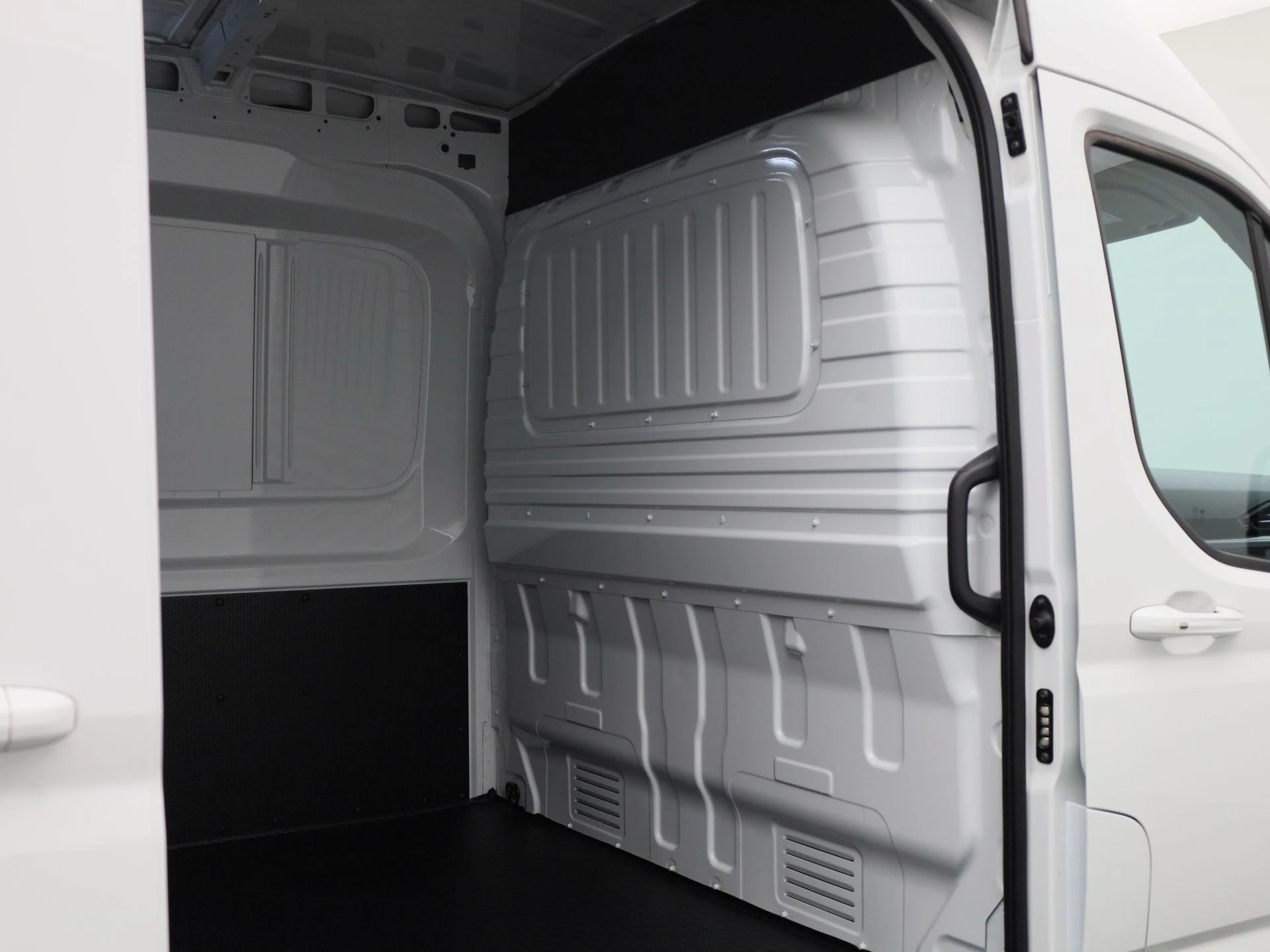 Maxus-eDeliver9-image-13