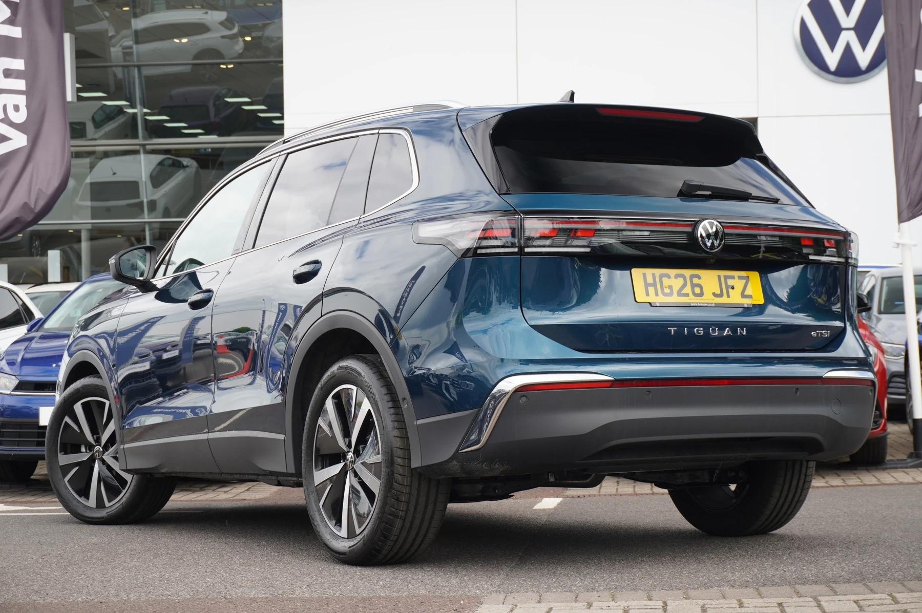 Volkswagen-Tiguan-image-2