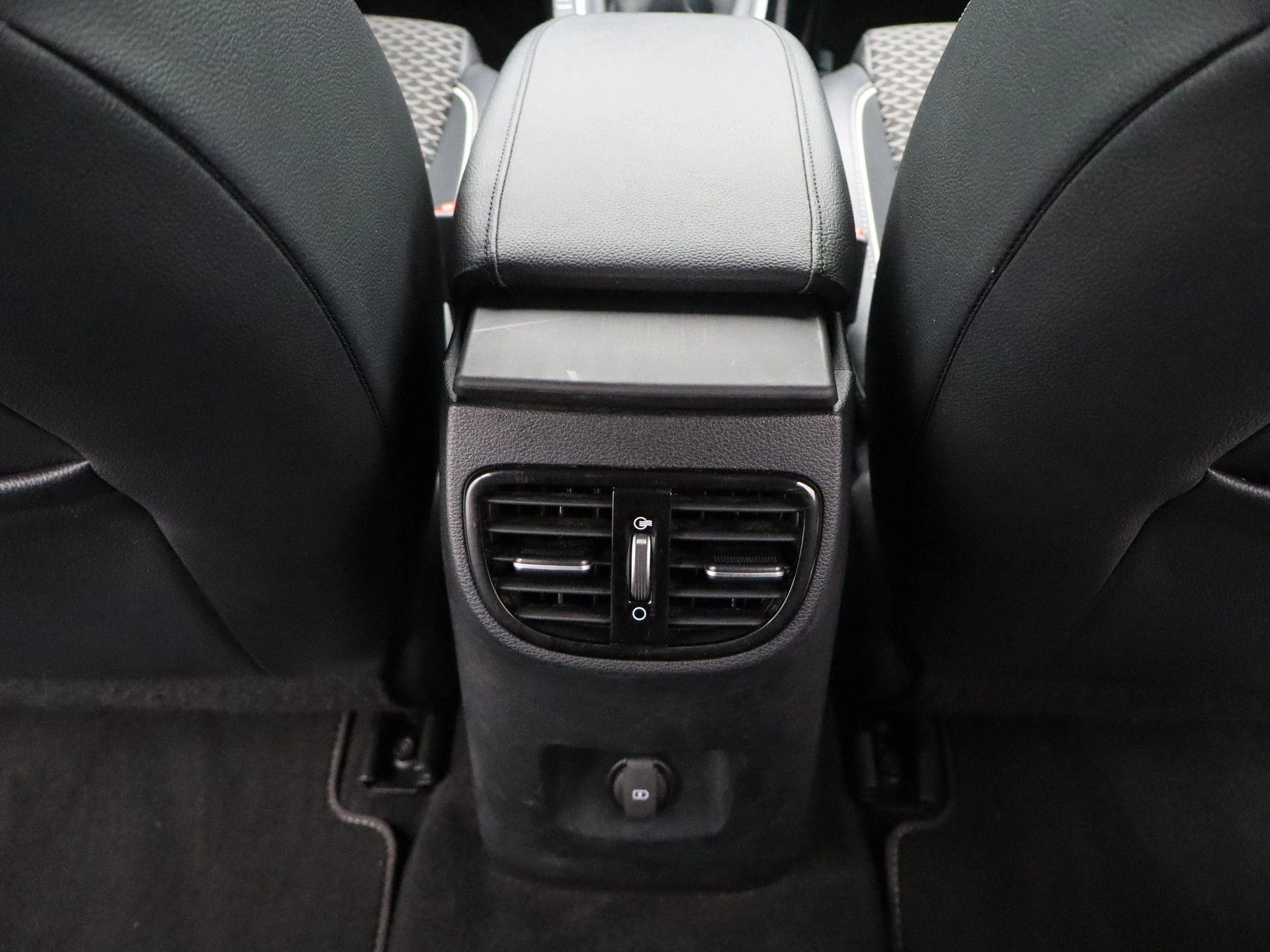 Kia-Ceed Sportswagon-image-27