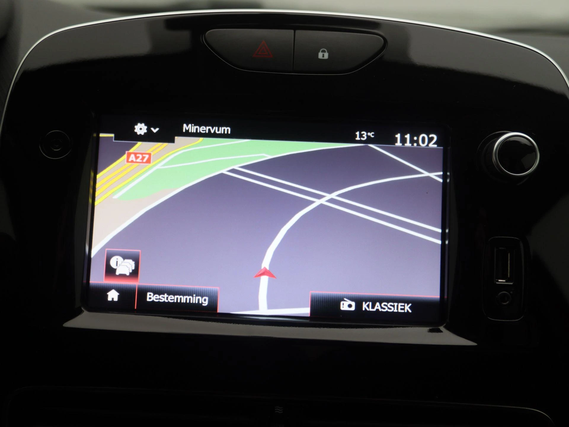 Renault-Clio-image-8