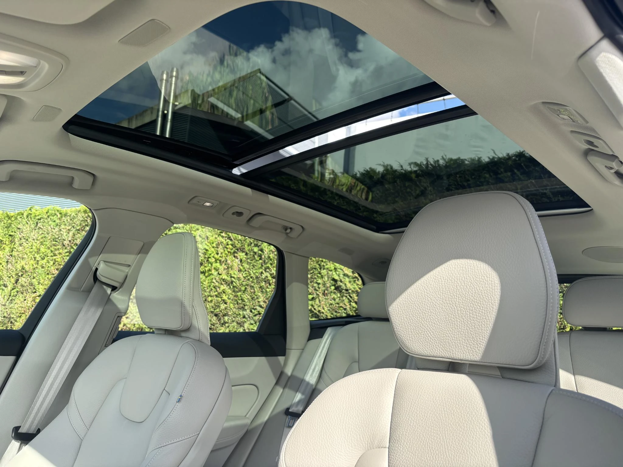 Volvo-XC60-image-8