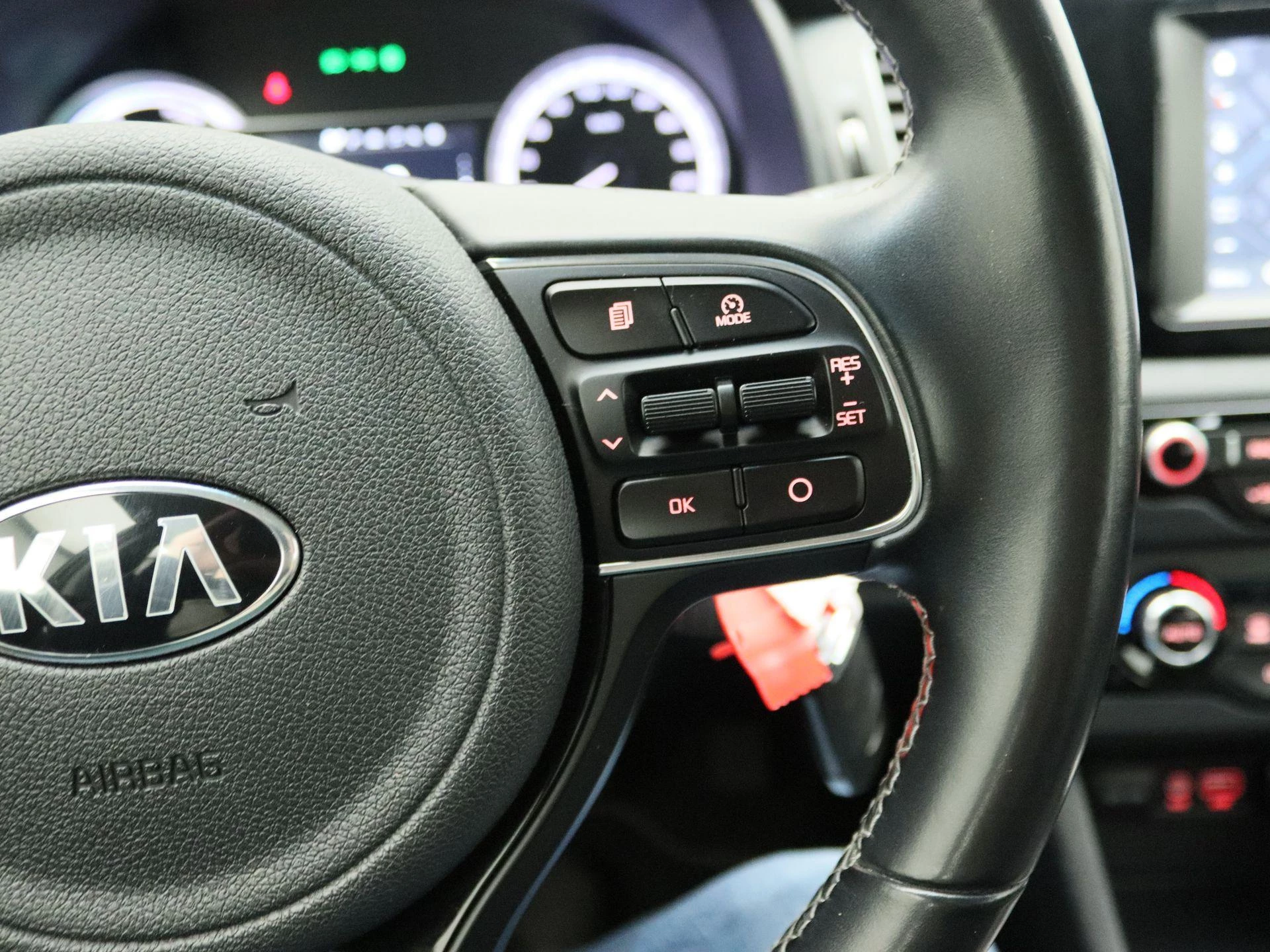 Kia-Niro-image-16