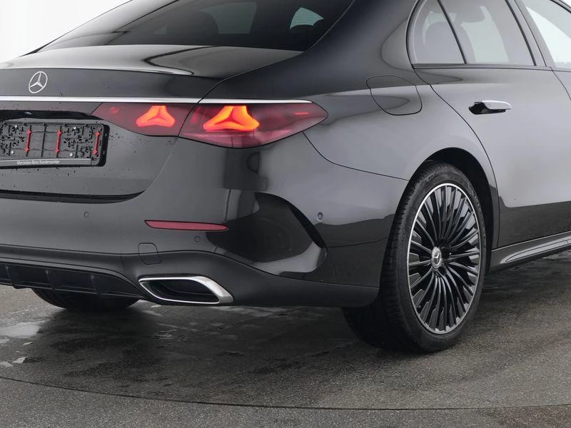 Mercedes-Benz-E-Klasse-image-9