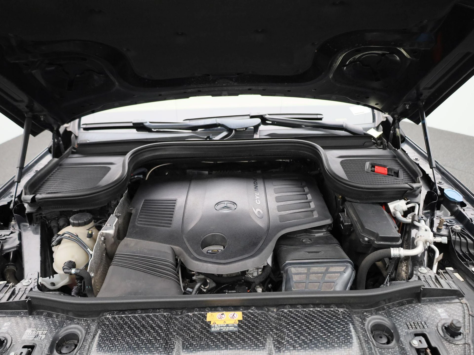 Mercedes-Benz-GLE-image-62