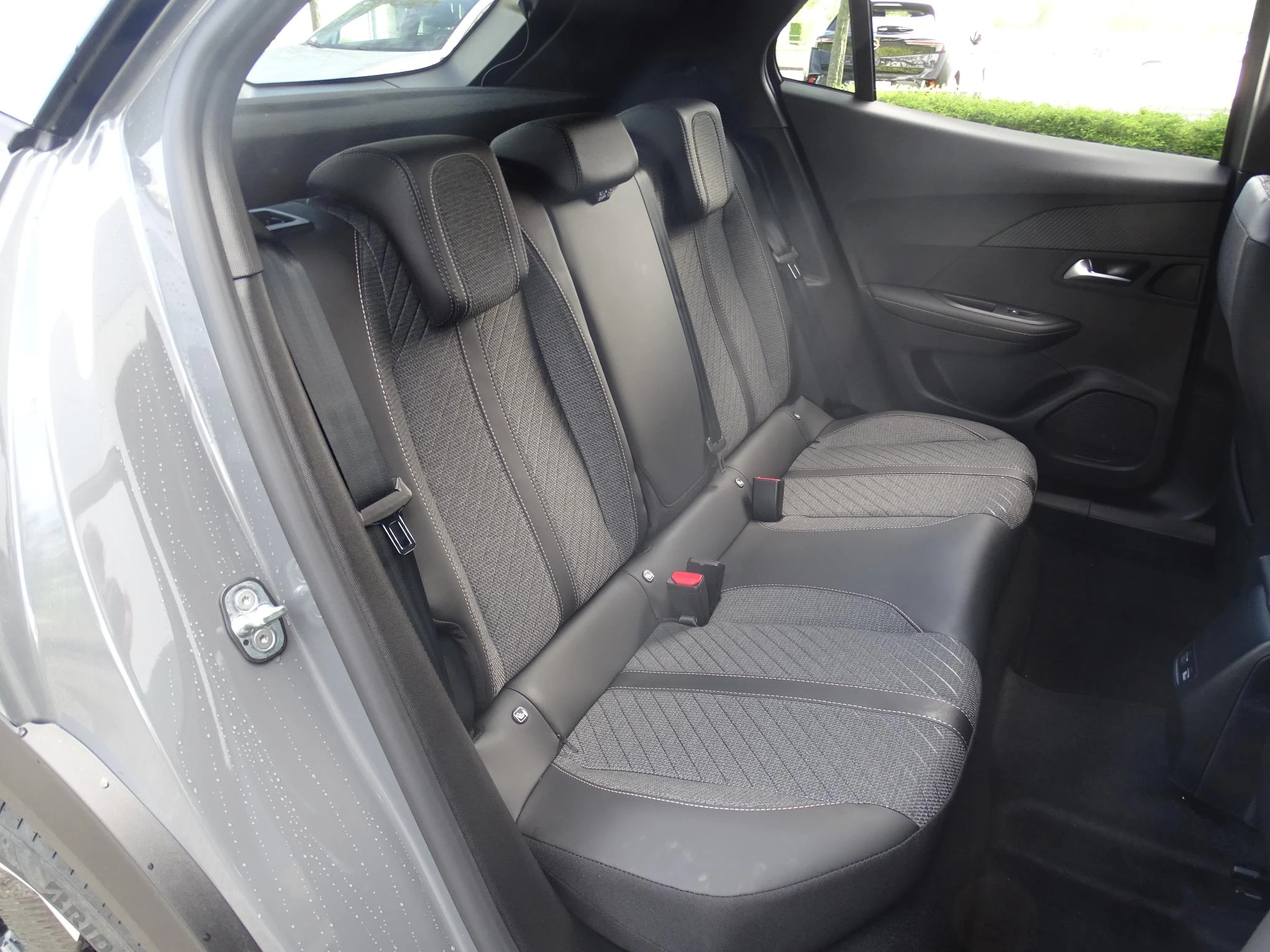 Peugeot-2008-image-13