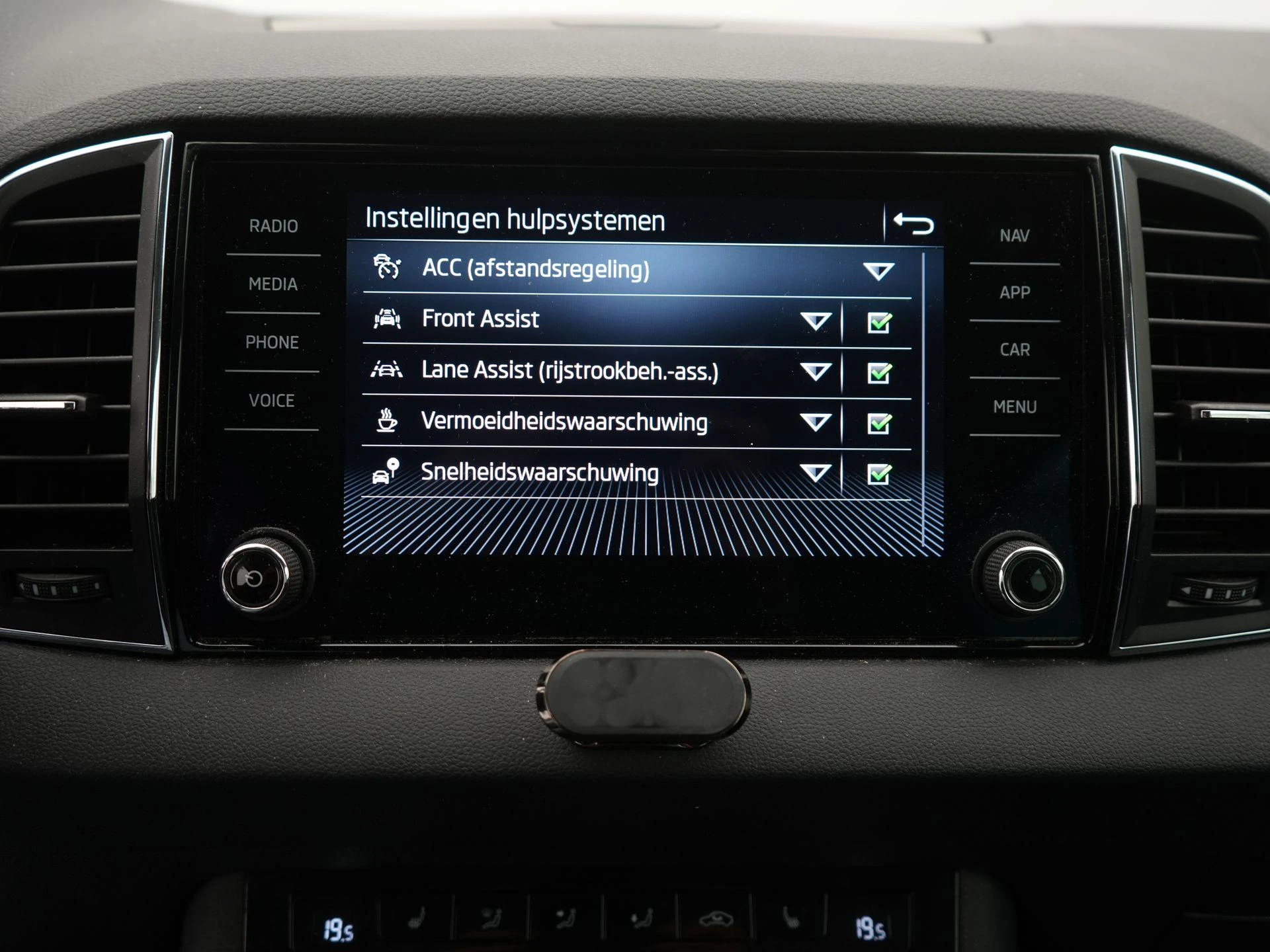 Škoda-Karoq-image-18