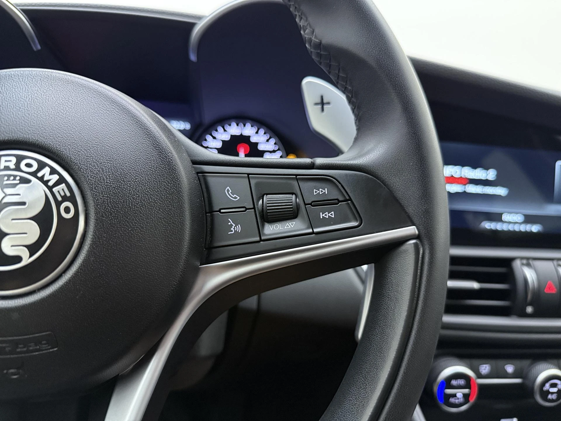 Alfa Romeo-Giulia-image-14