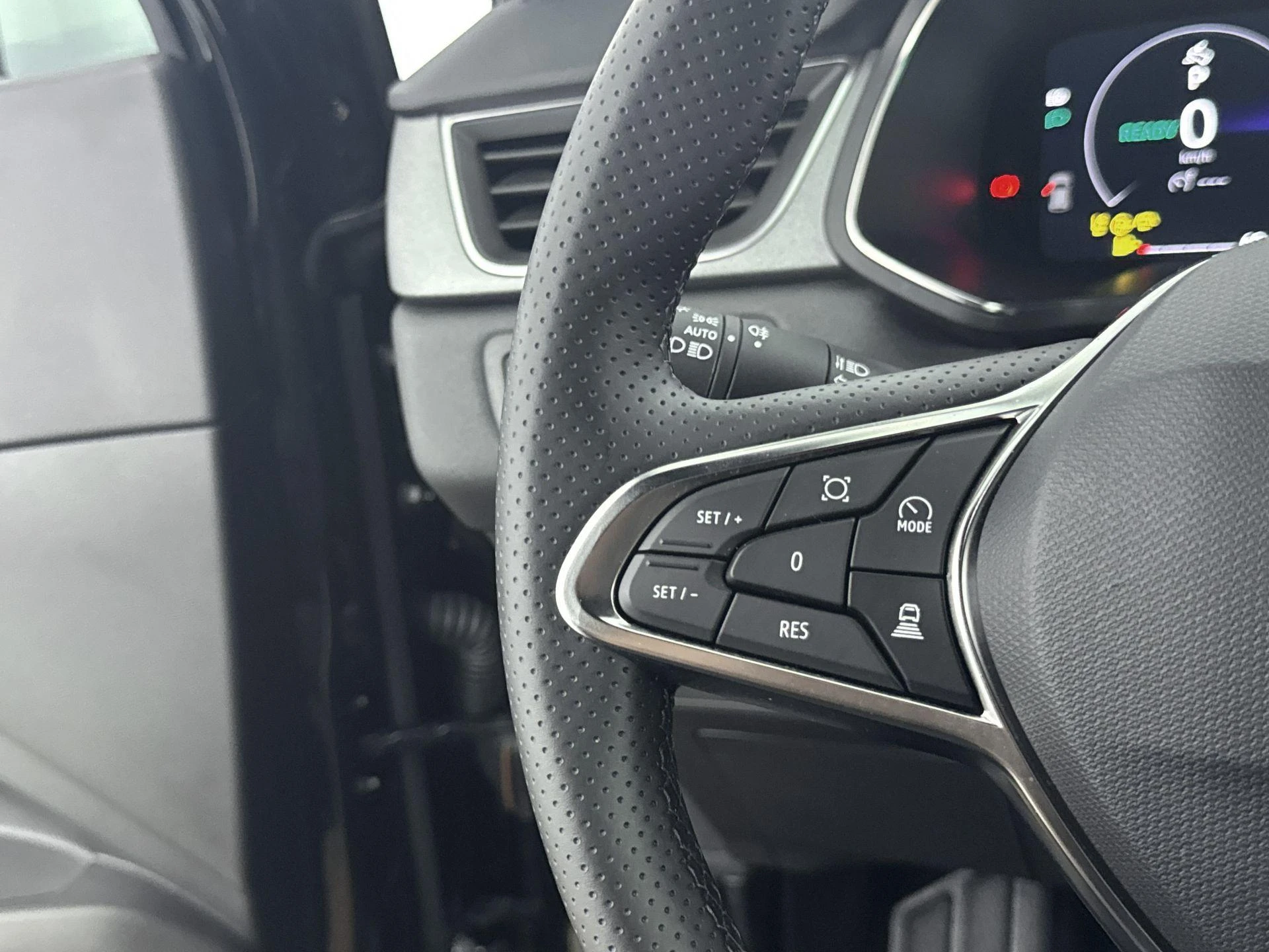 Renault-Captur-image-5