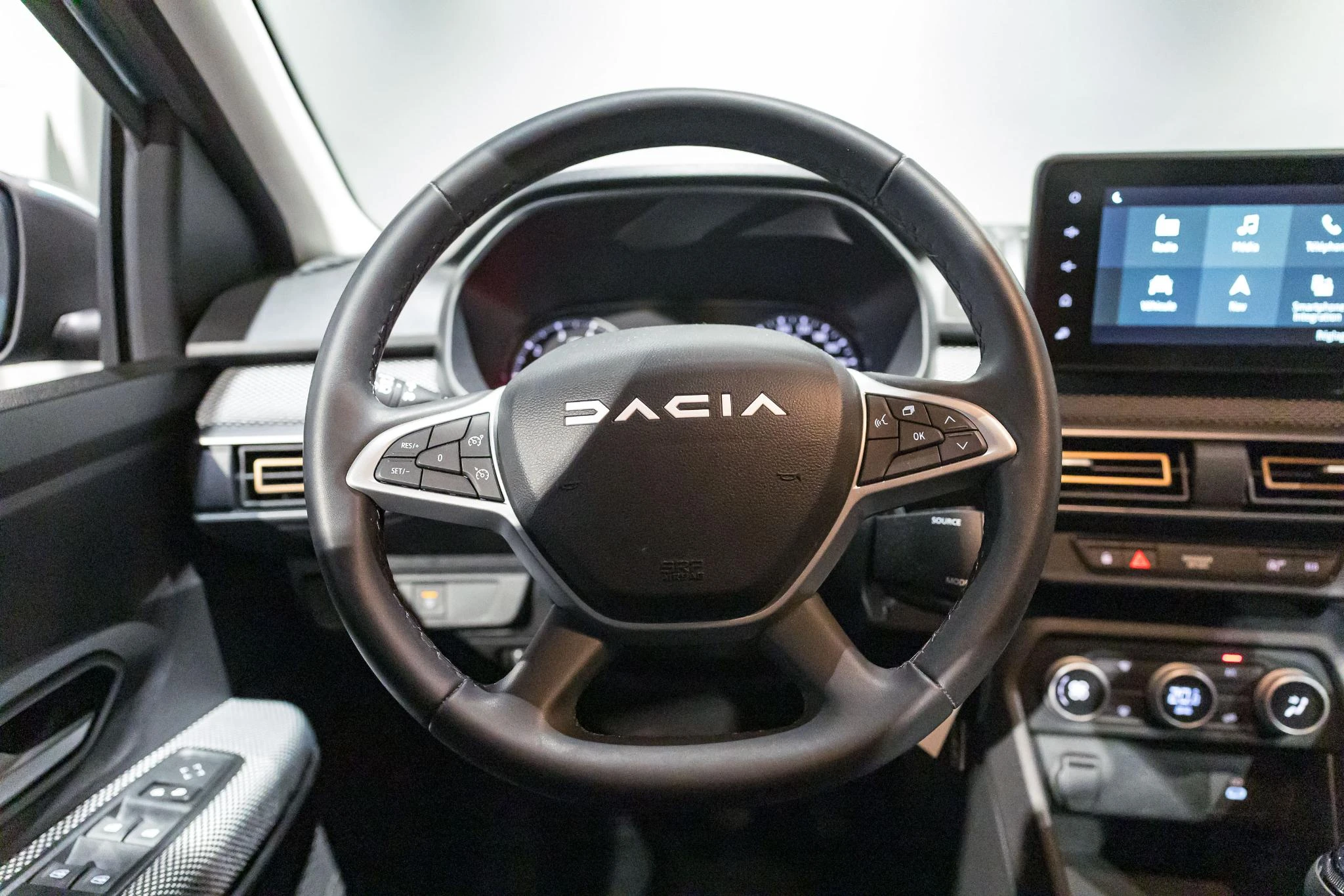 Dacia-Sandero Stepway-image-18