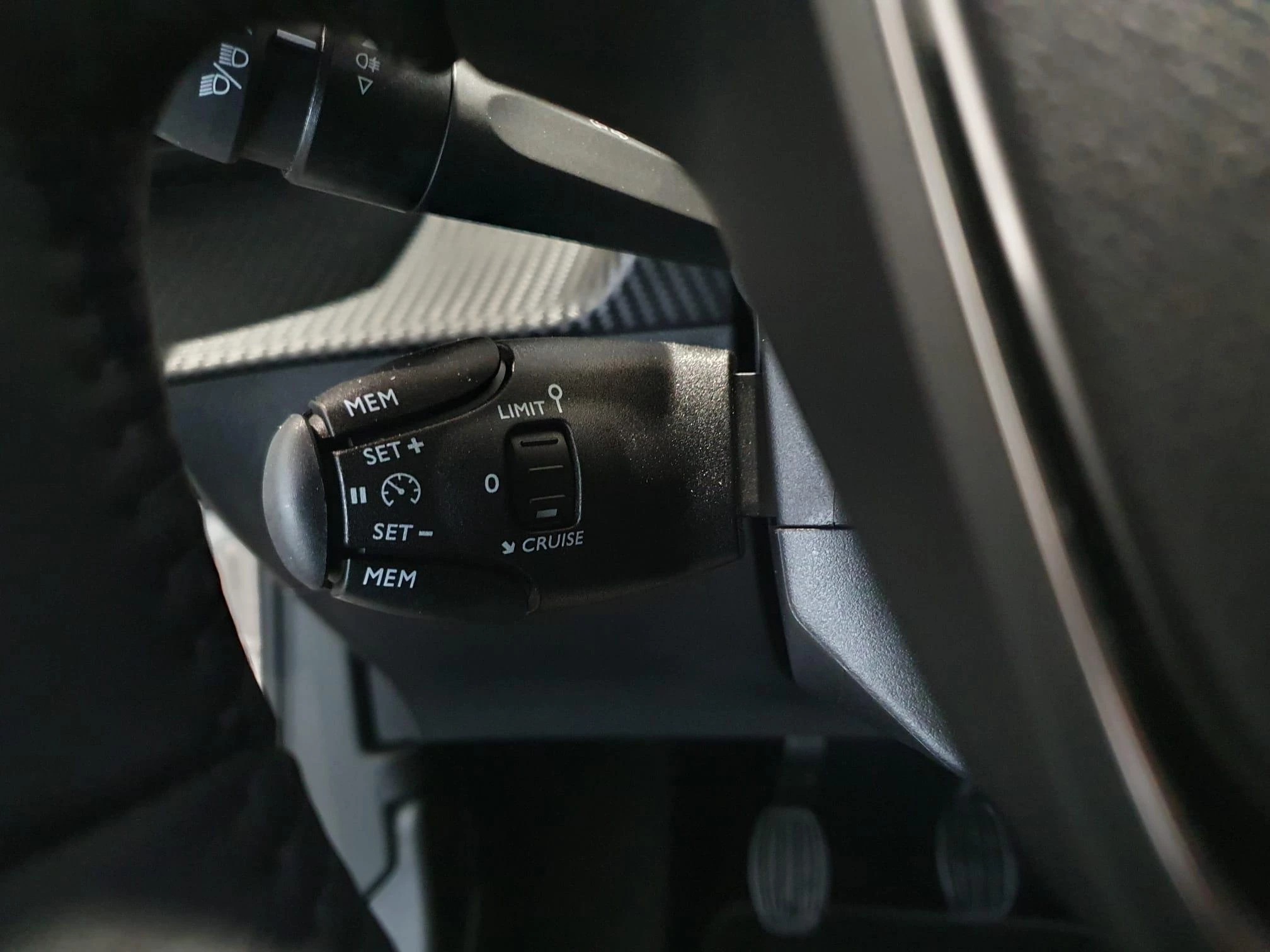 Peugeot-2008-image-11