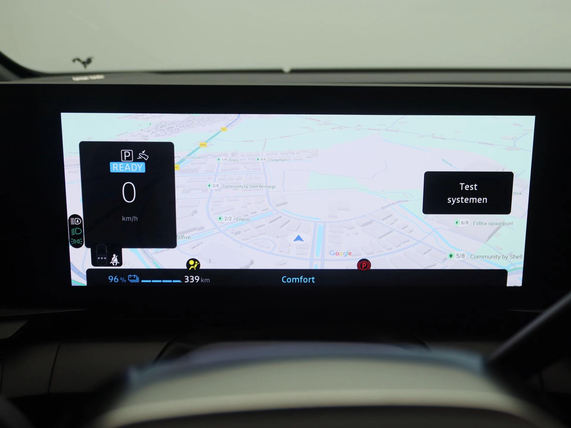 Renault-Megane E-Tech-image-6