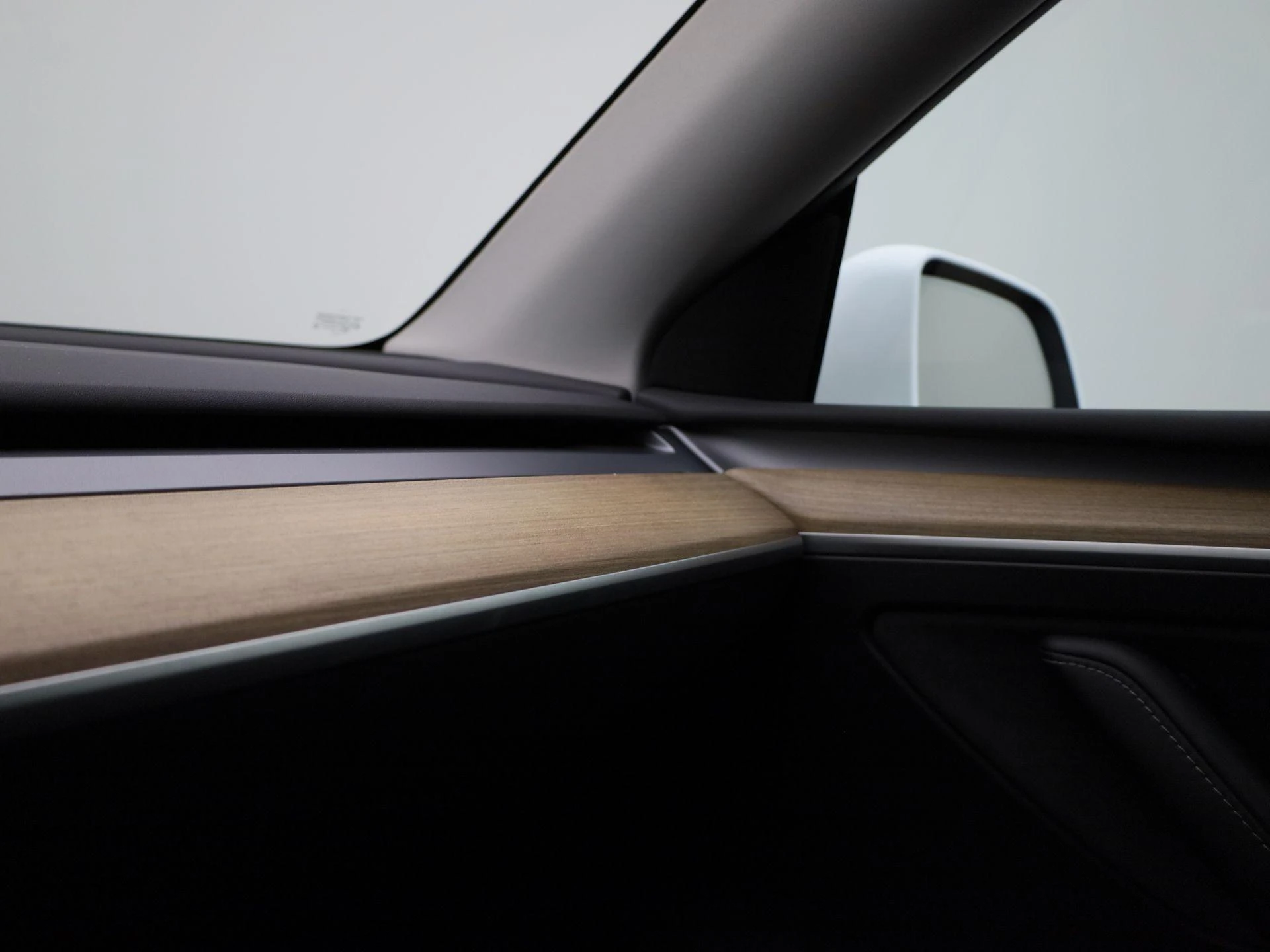 Tesla-Model Y-image-25