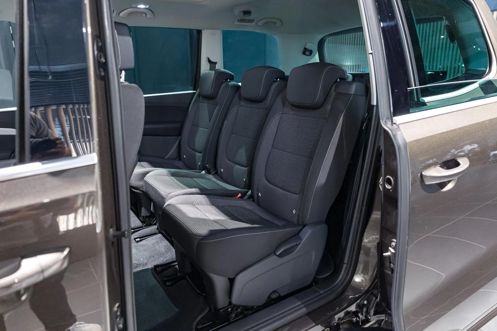 Volkswagen-Sharan-image-8