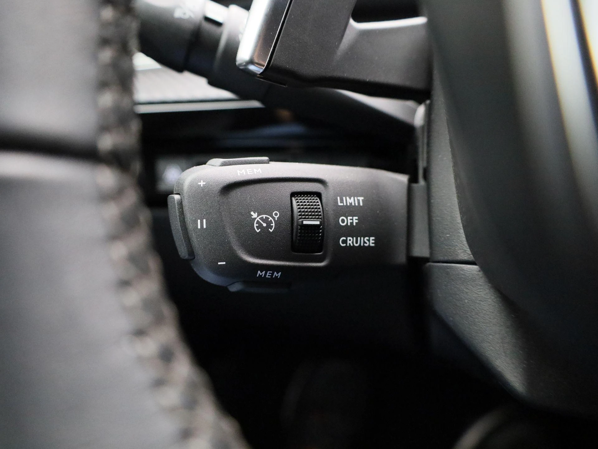 Peugeot-508-image-28