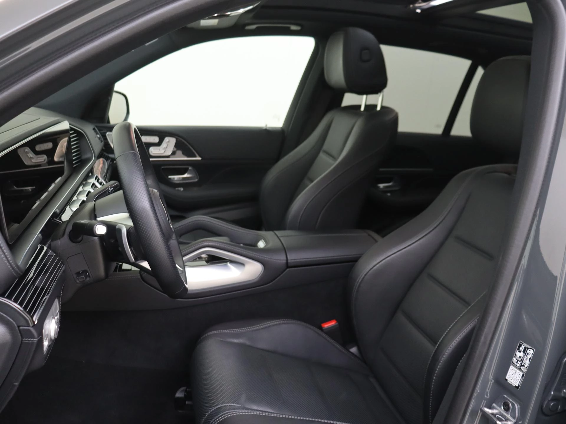 Mercedes-Benz-GLE-image-10