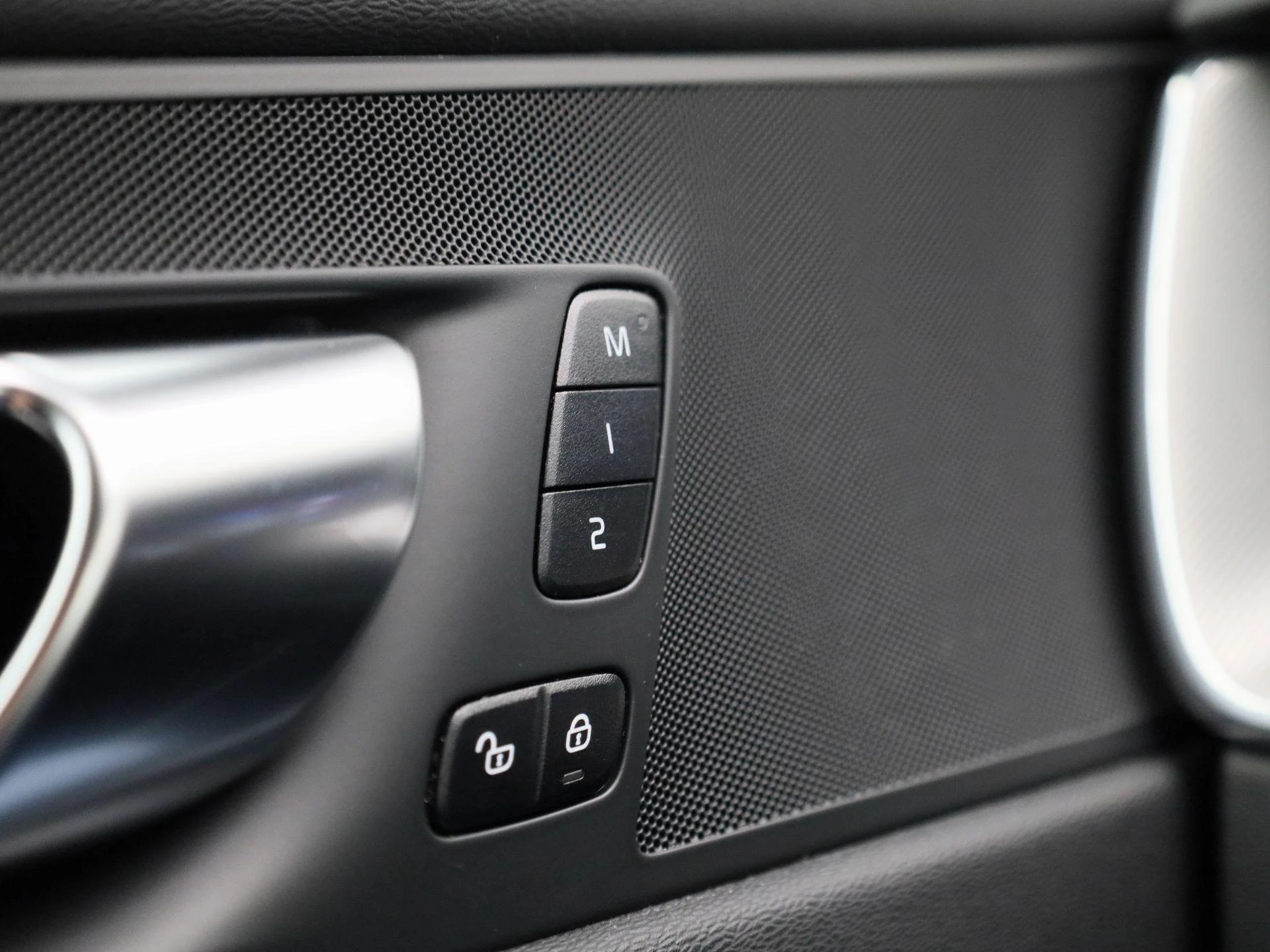 Volvo-XC60-image-32