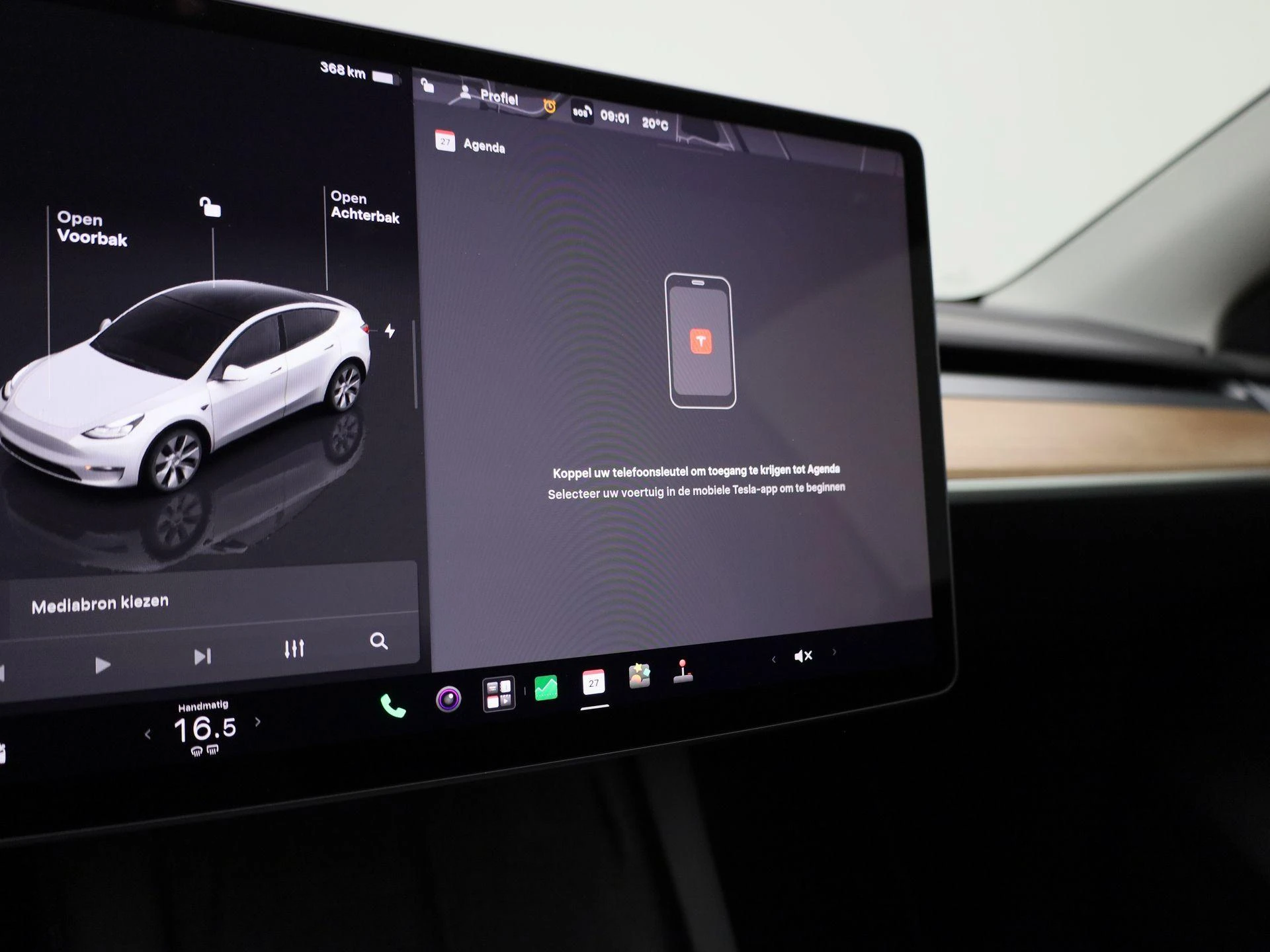 Tesla-Model Y-image-26